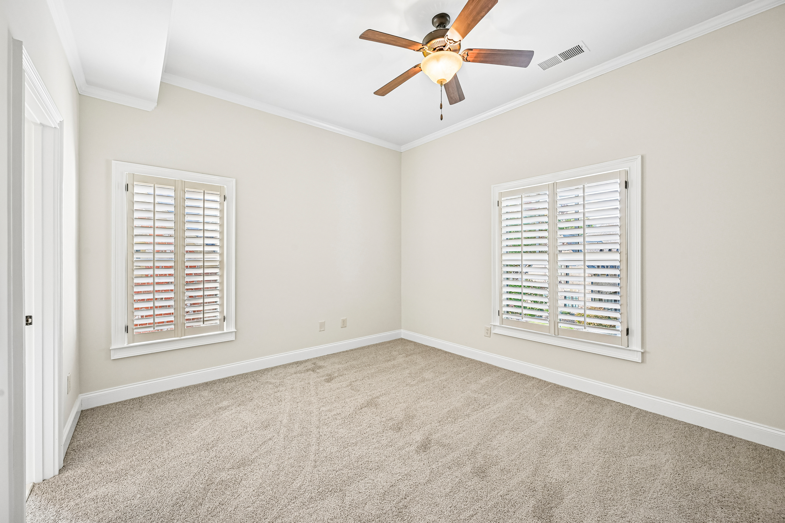 Photo 28 of 59 of 3250 Camellia Ln, Suwanee, GA