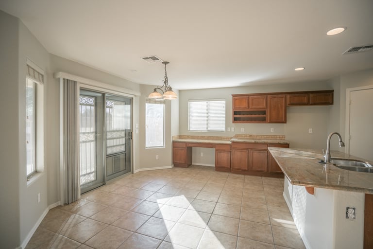 Photo 9 of 34 - 4403 W Maldonado Rd, Laveen, AZ 85339