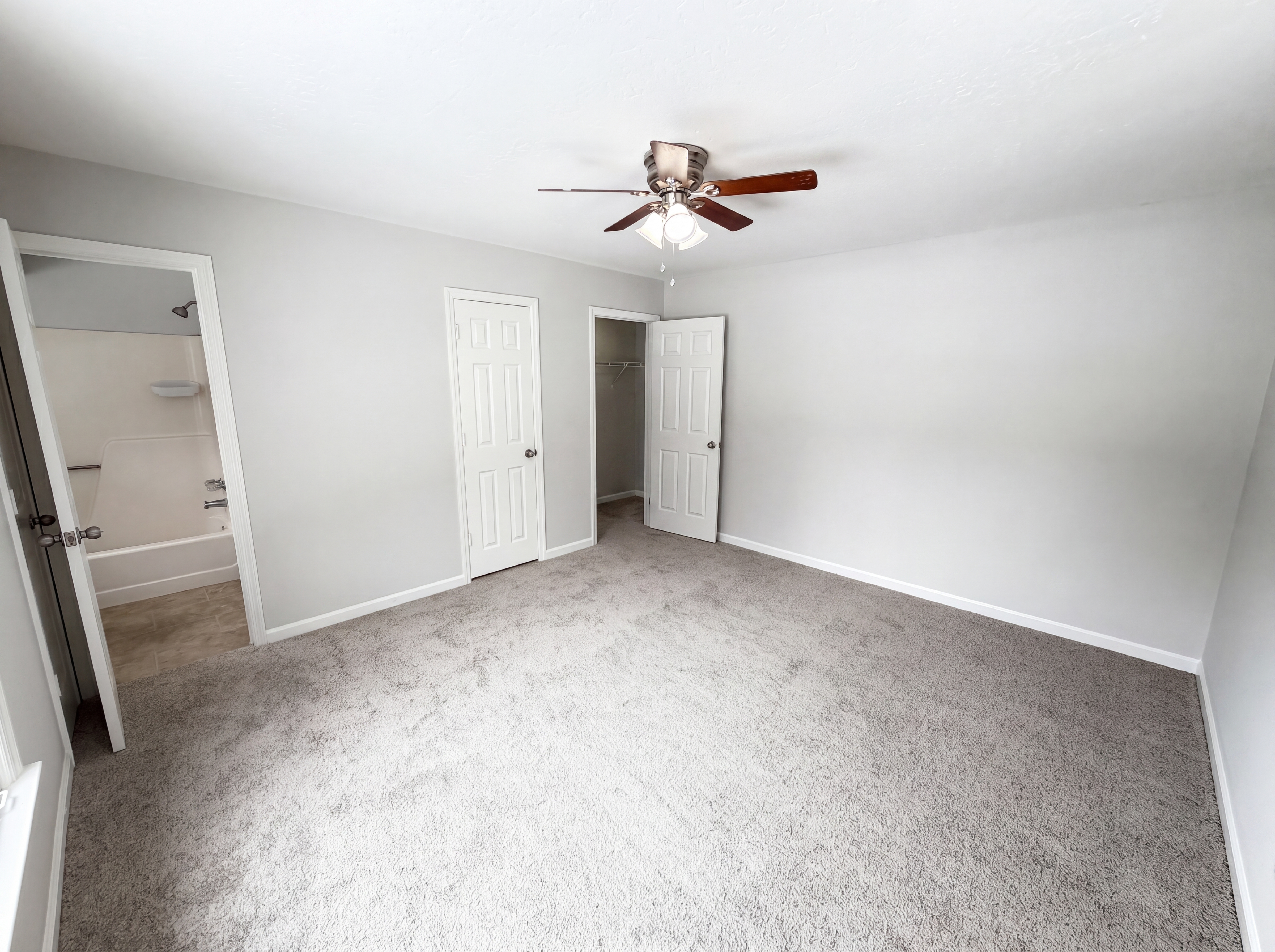 Photo 4 of 19 of 237 Chads Ford Way, Roswell, GA