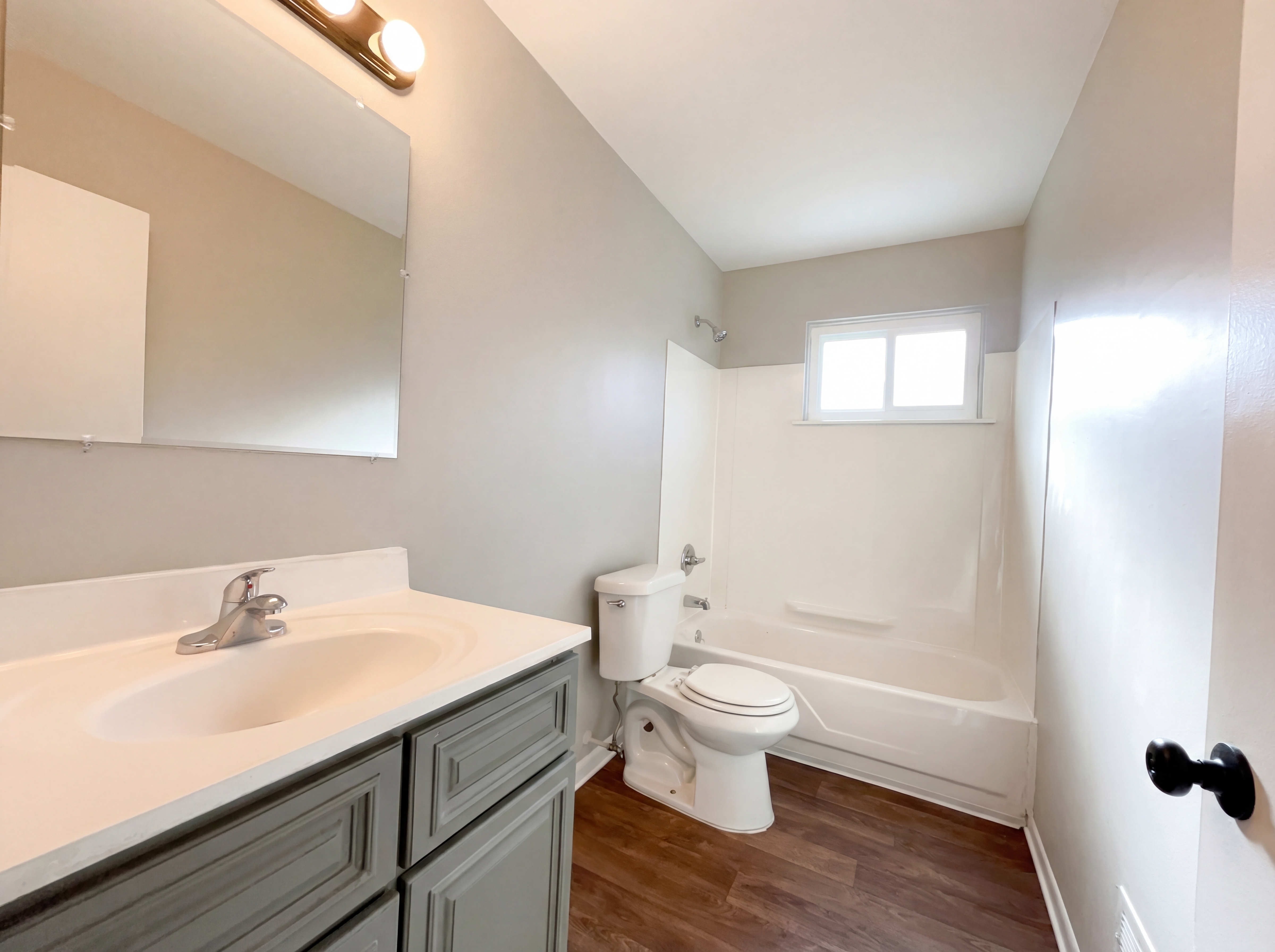 Photo 6 of 17 of 7912 Pine St, Taylor, MI