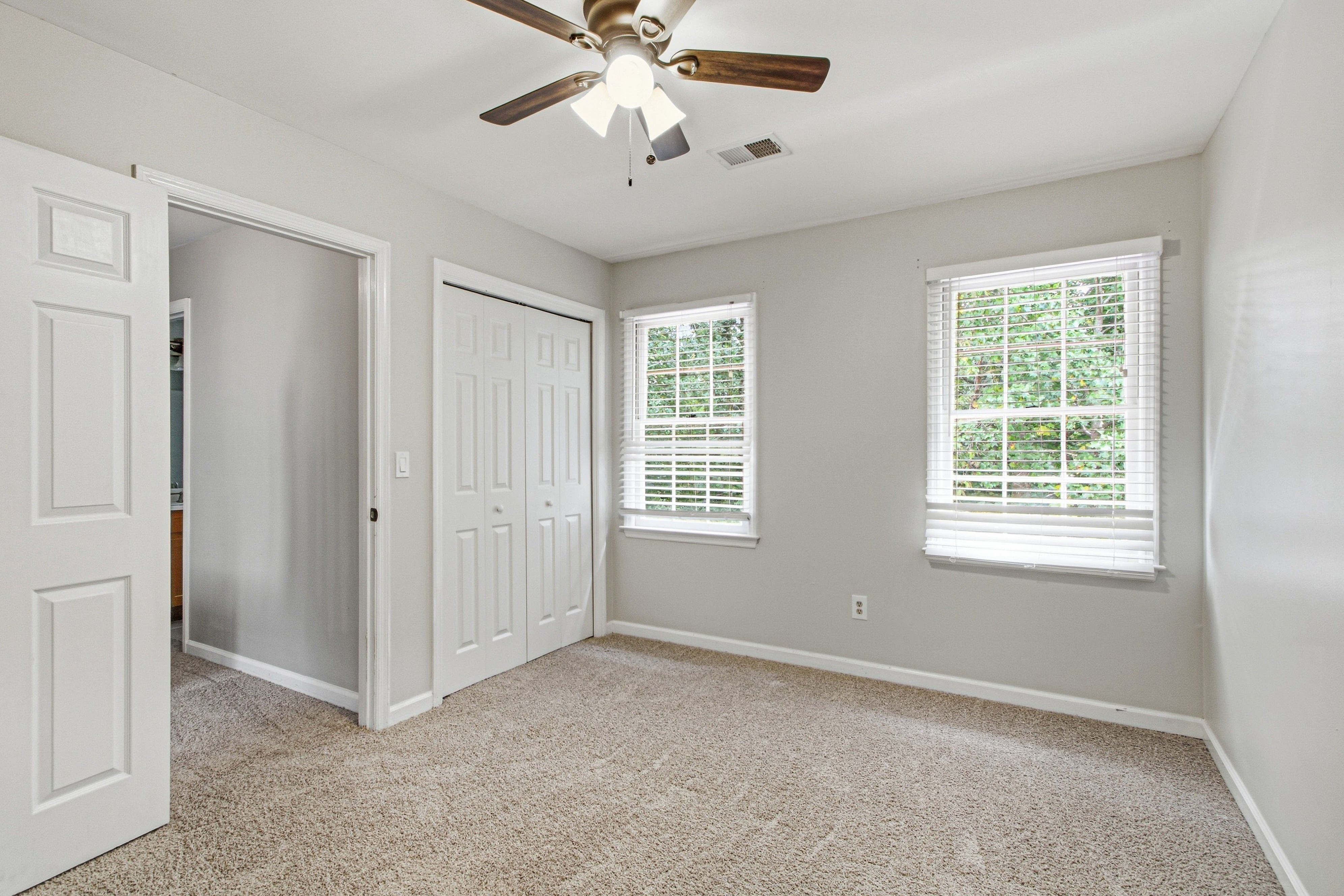 Photo 17 of 30 of 3514 Nettle Ln NE, Roswell, GA