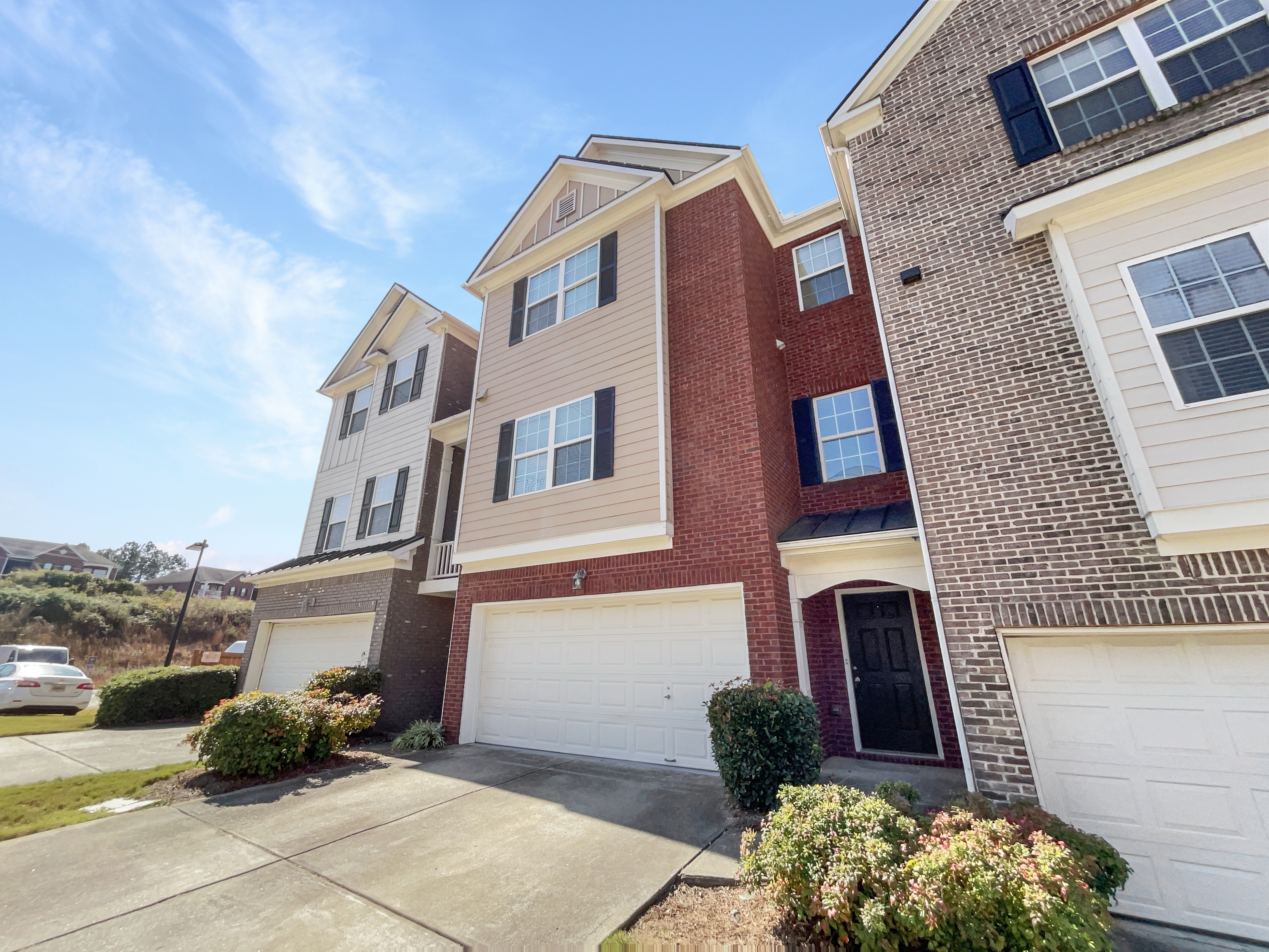Photo 49 of 52 of 1622 Halliard Dr, Lawrenceville, GA
