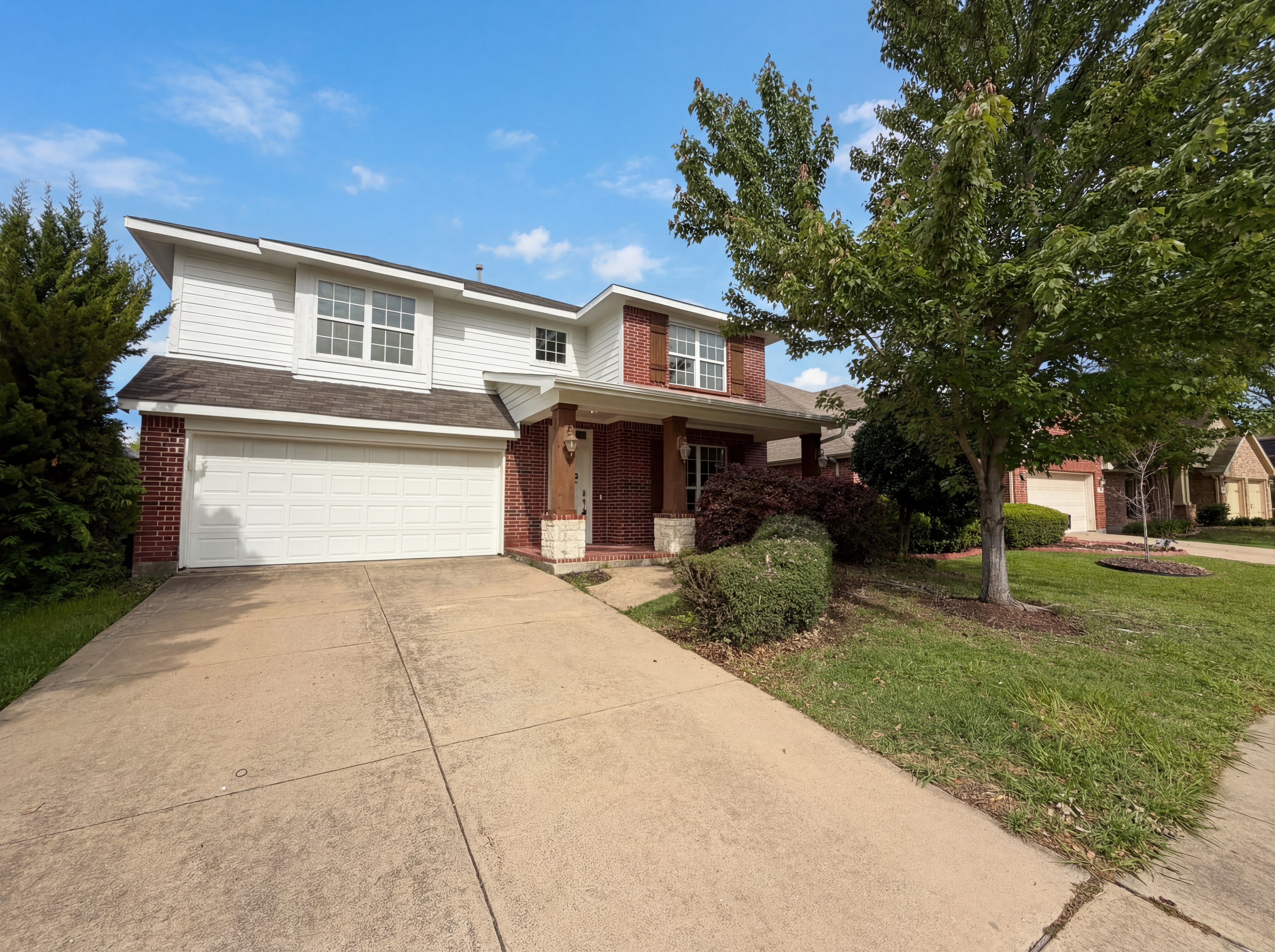 Photo 11 of 27 of 895 Honey Locust Dr, Fate, TX
