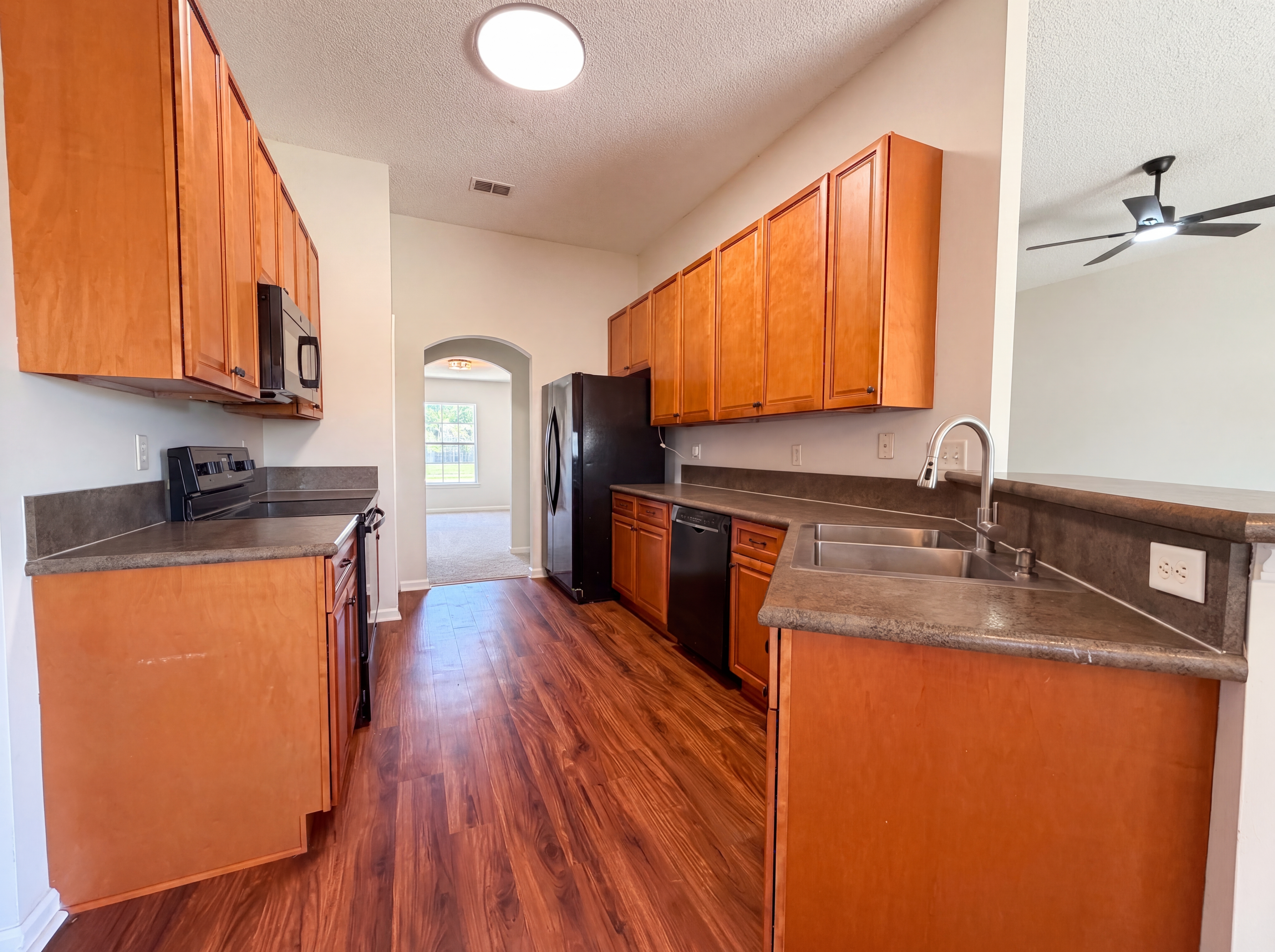 Photo 11 of 21 of 11424 Rolling River Blvd, Jacksonville, FL