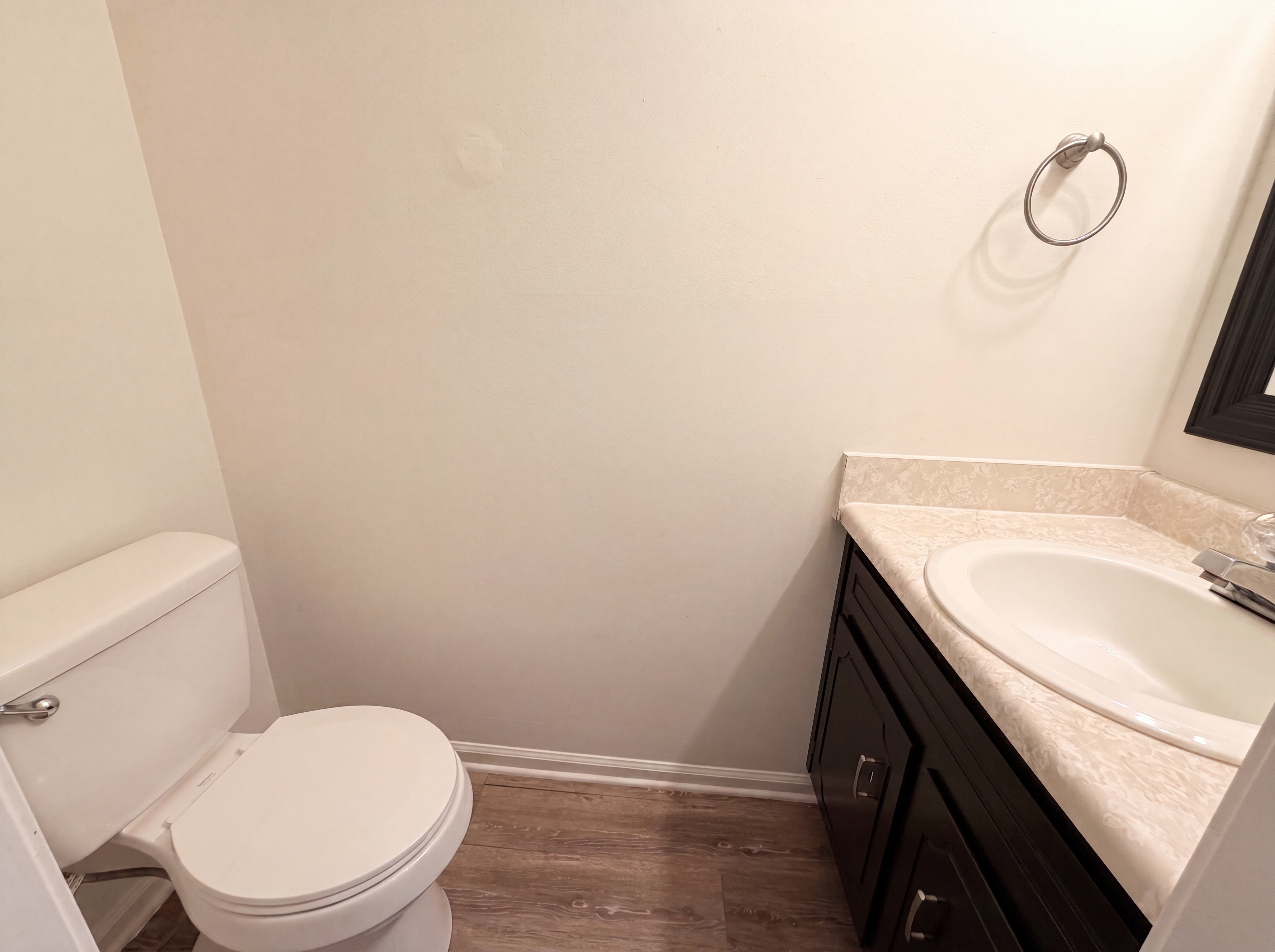 Photo 15 of 24 of 3402 Chaney Ln, Clarksville, TN