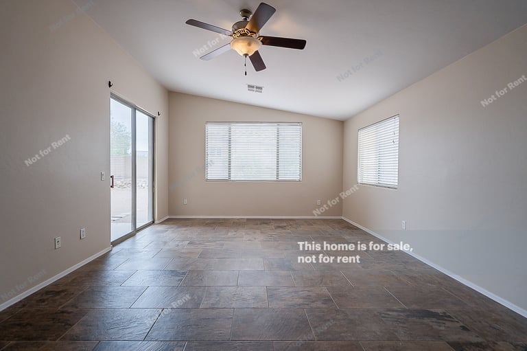 Photo 10 of 17 - 12524 N Stone Ring Dr, Marana, AZ 85653
