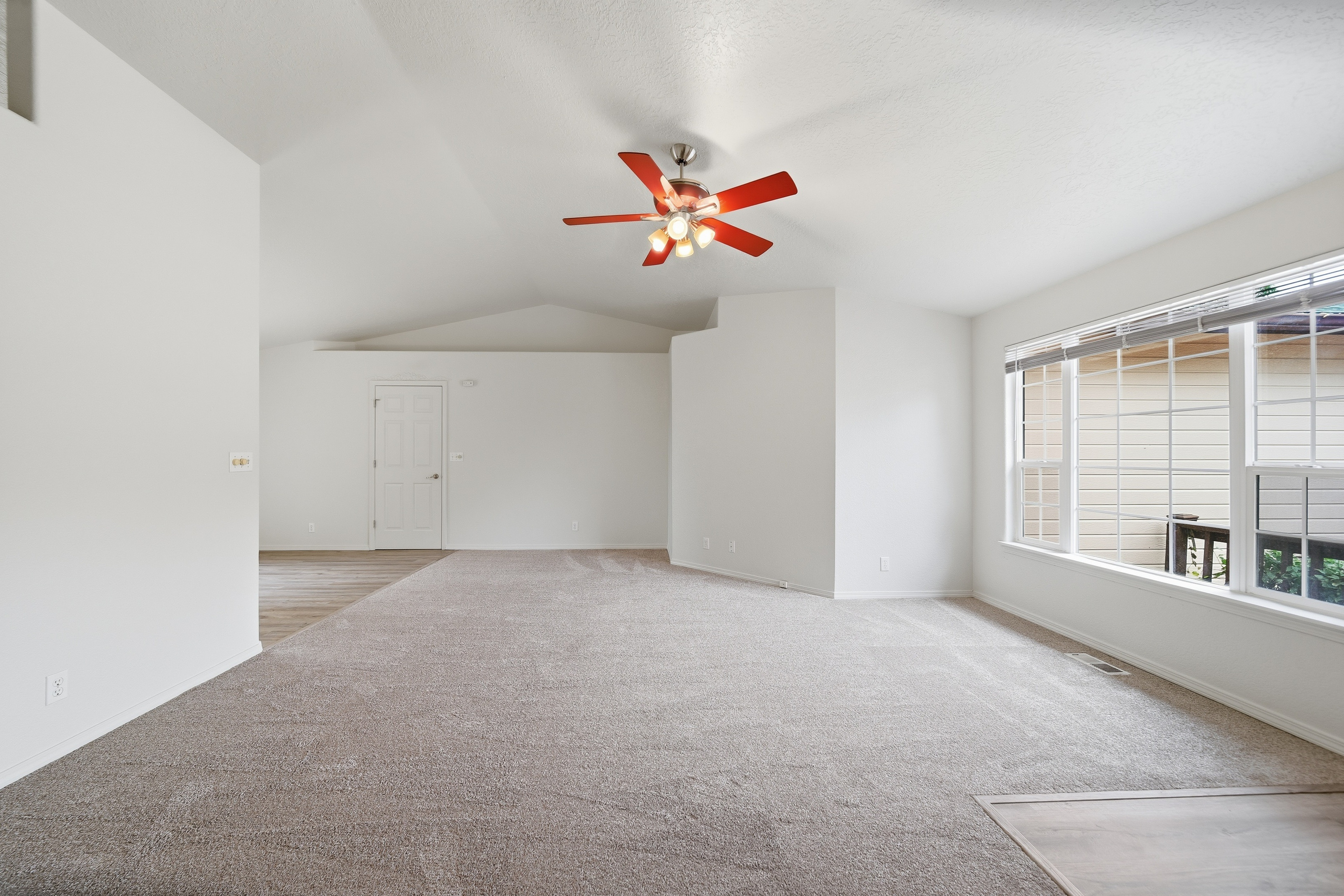 Photo 7 of 30 of 691 N Tidwell Way, Meridian, ID