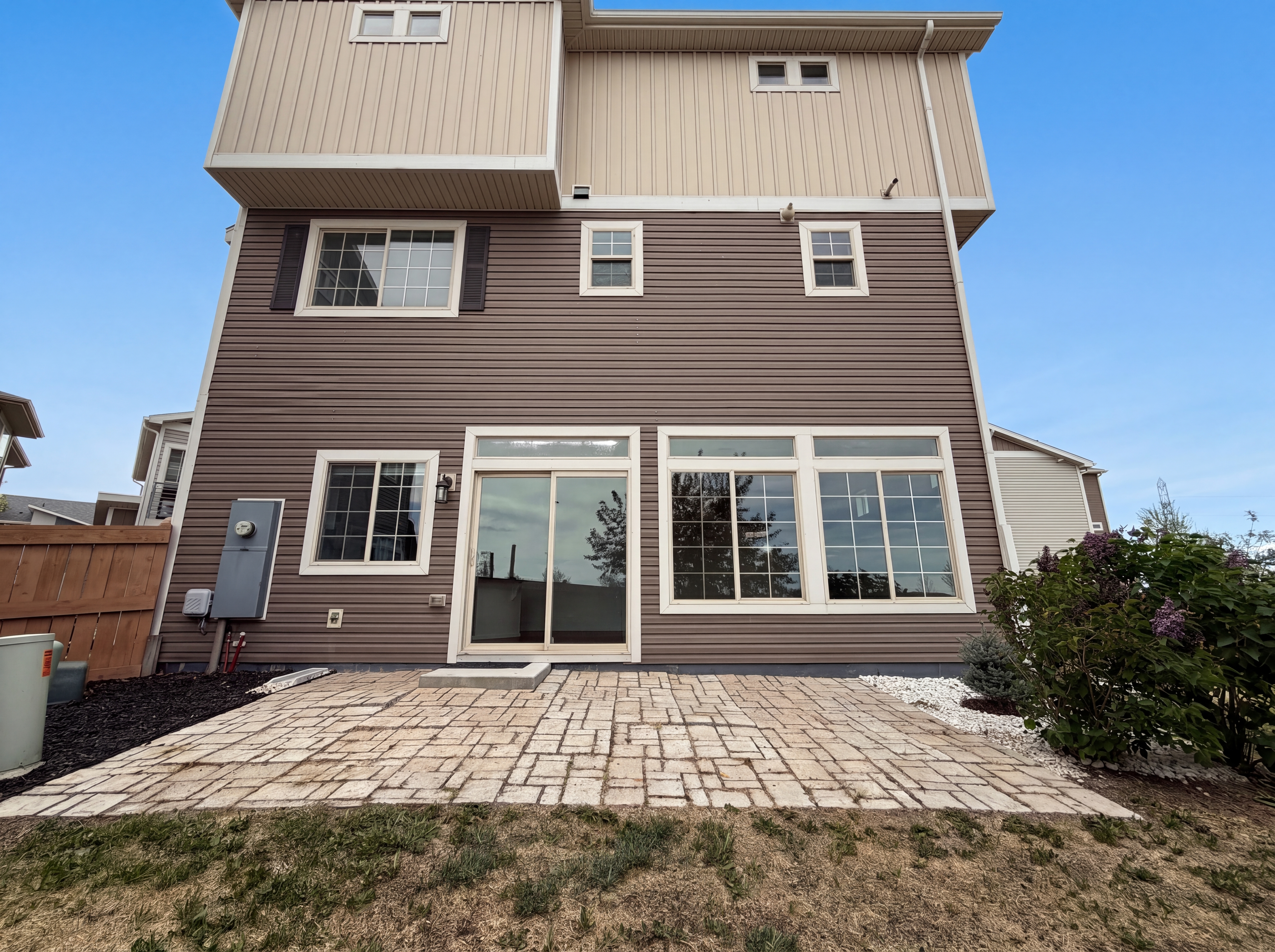 Photo 5 of 34 of 10186 Zeno St, Commerce City, CO