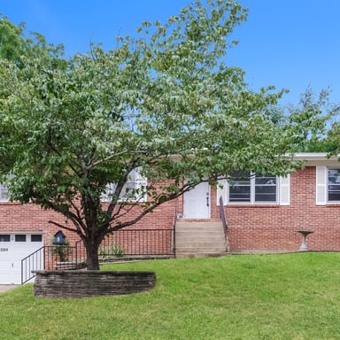 Property photo 1 of 2609 Rockwell Rd NW