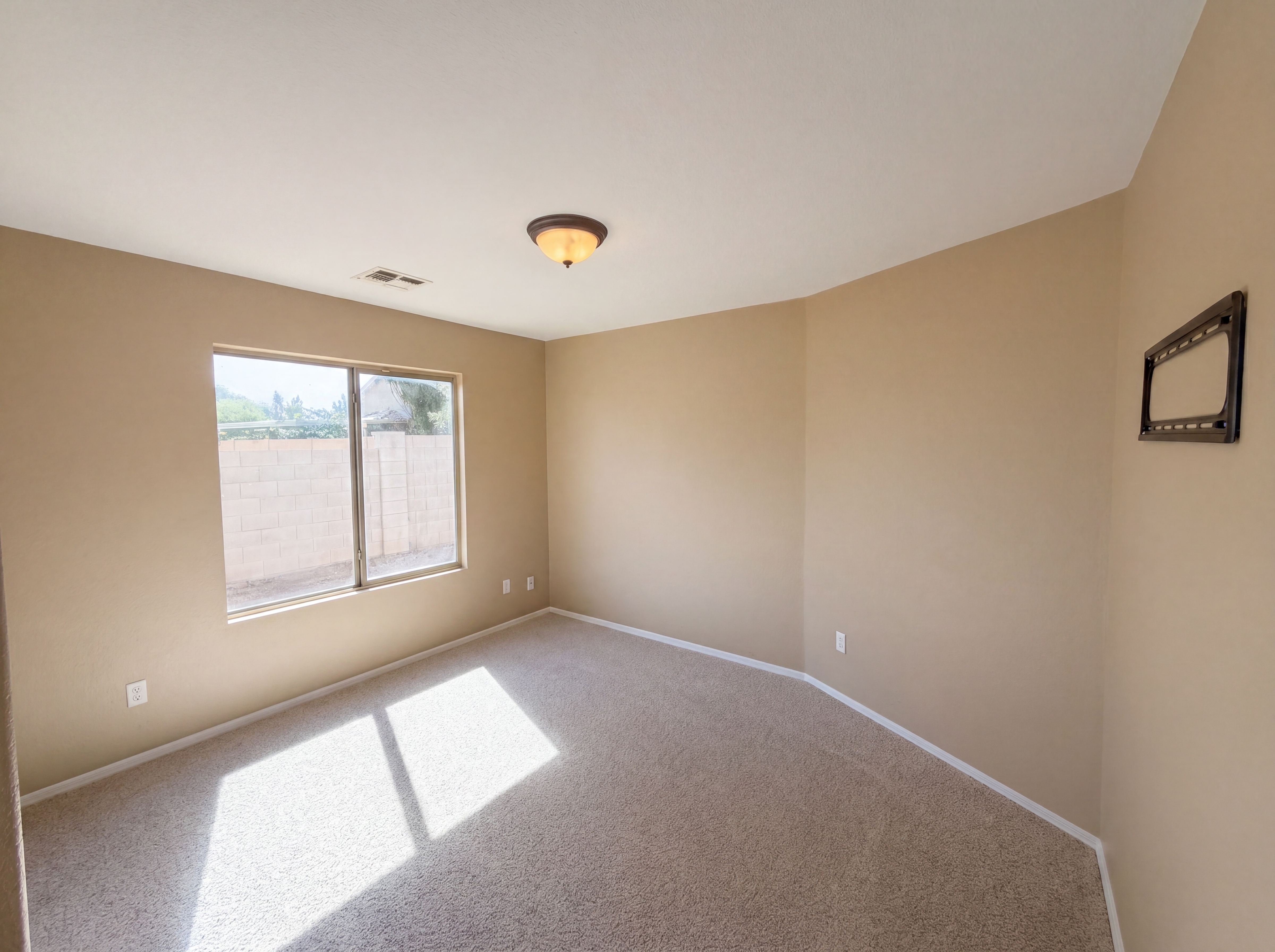 Photo 12 of 23 of 727 E Mahoney Cir, Buckeye, AZ