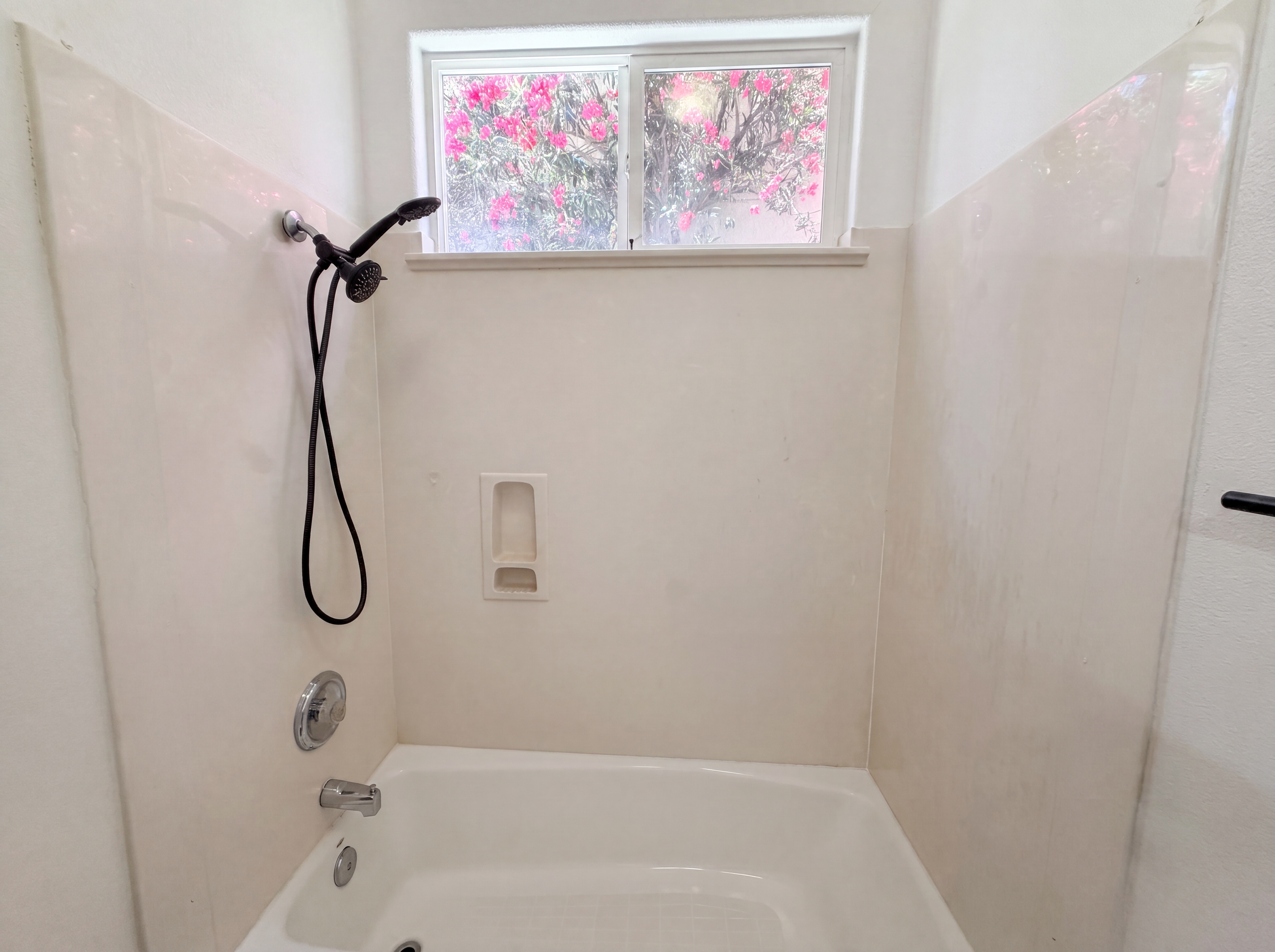 Photo 20 of 28 of 3309 Mokelumne Ct, Modesto, CA
