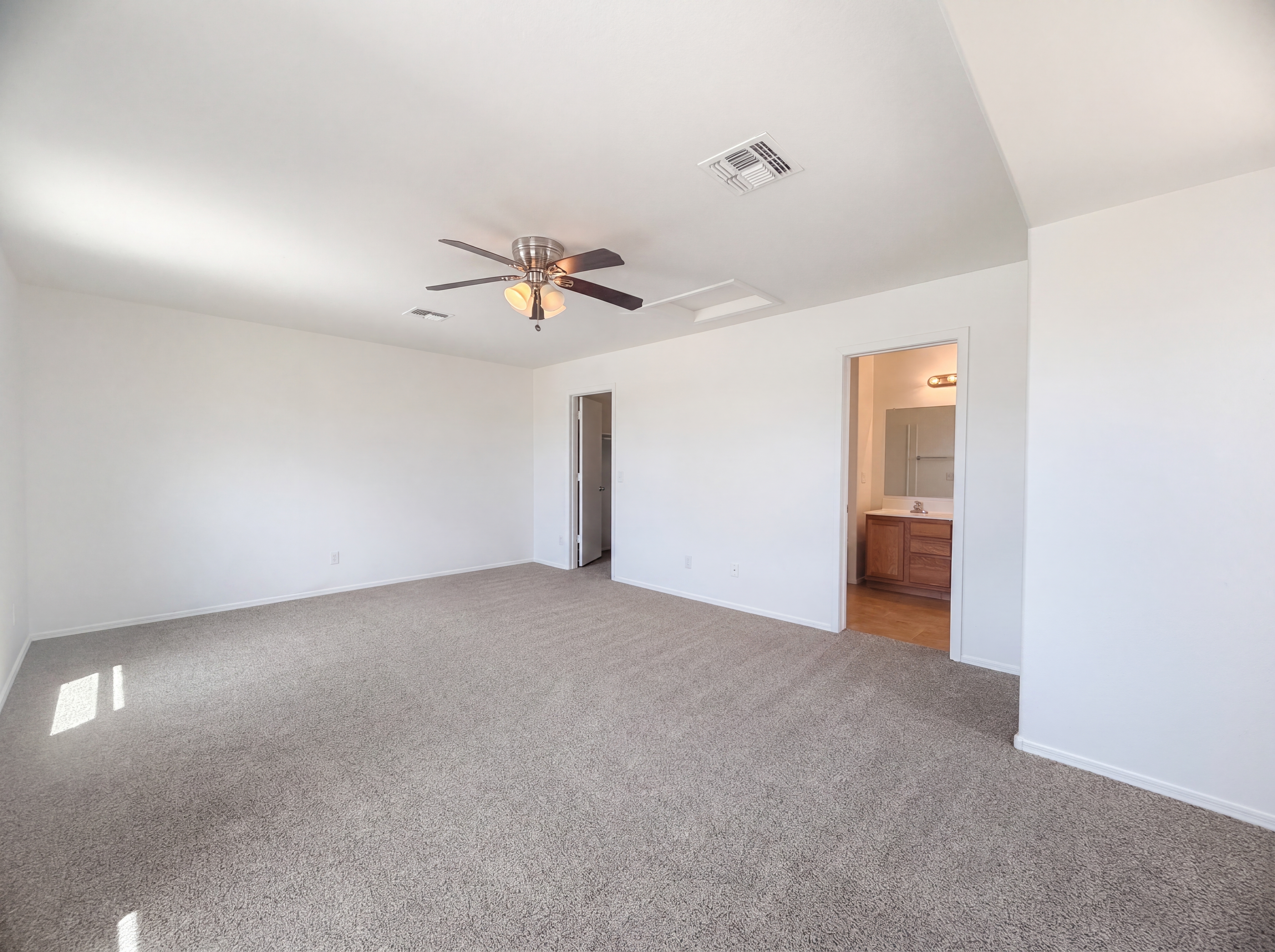 Photo 4 of 18 of 21158 E Stonecrest Dr, Queen Creek, AZ