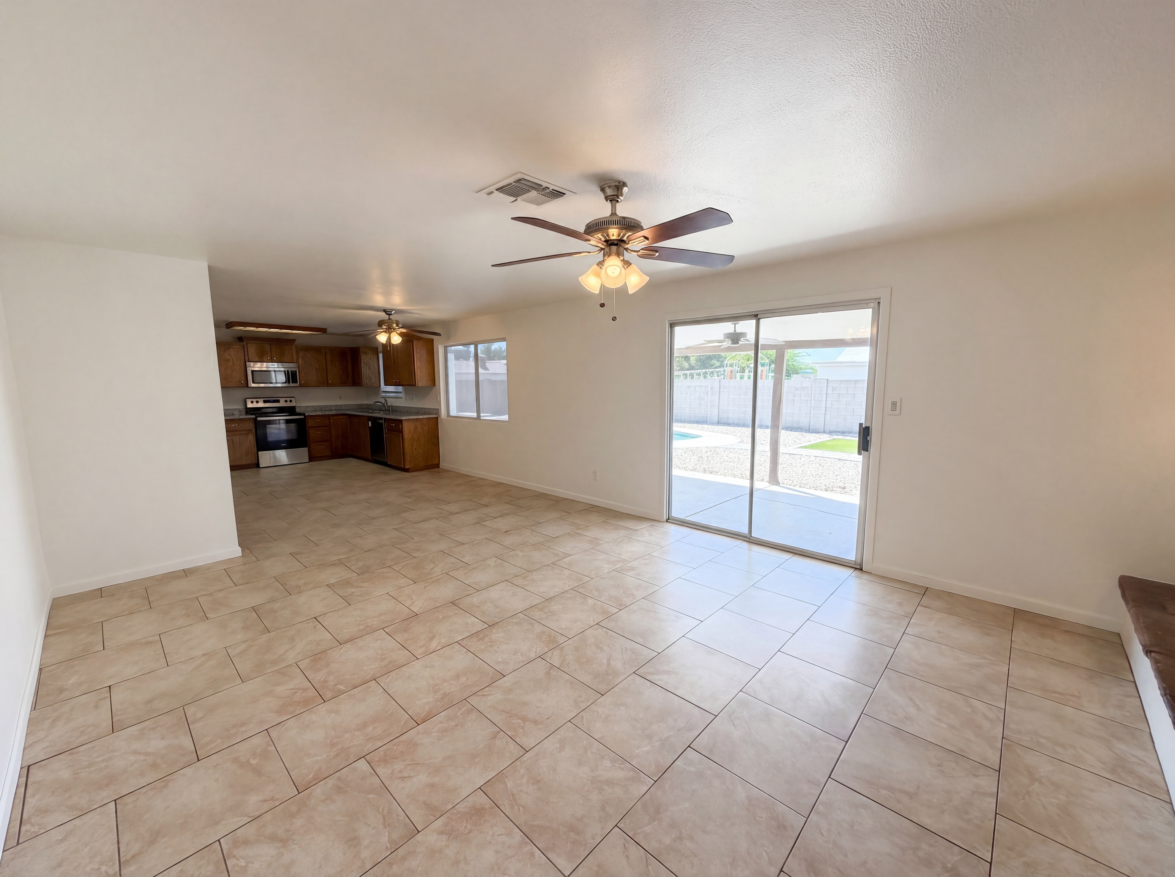 Photo 12 of 32 of 8107 W Meadowbrook Ave, Phoenix, AZ