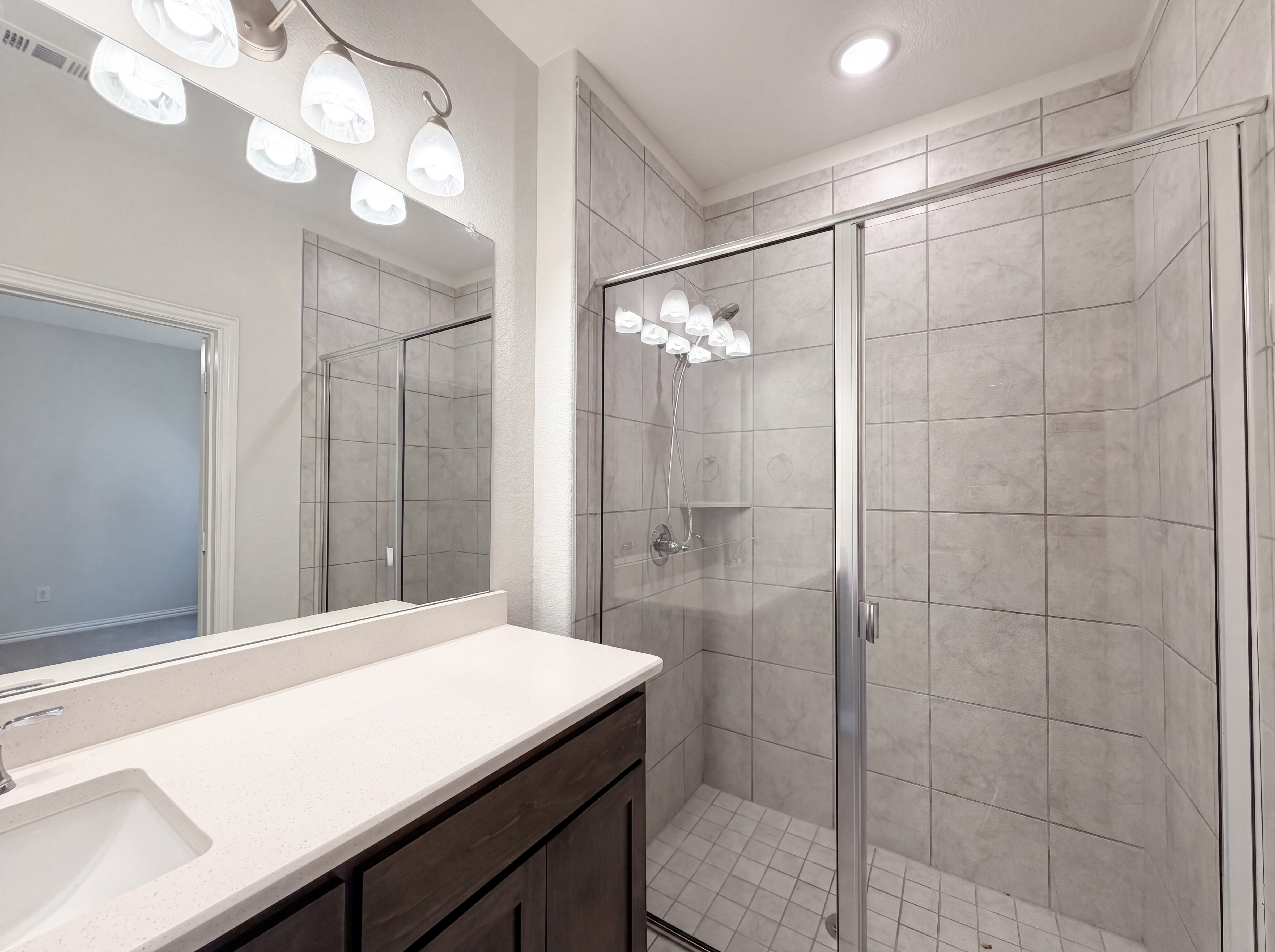 Photo 10 of 21 of 6705 Farsight Dr, Fort Worth, TX