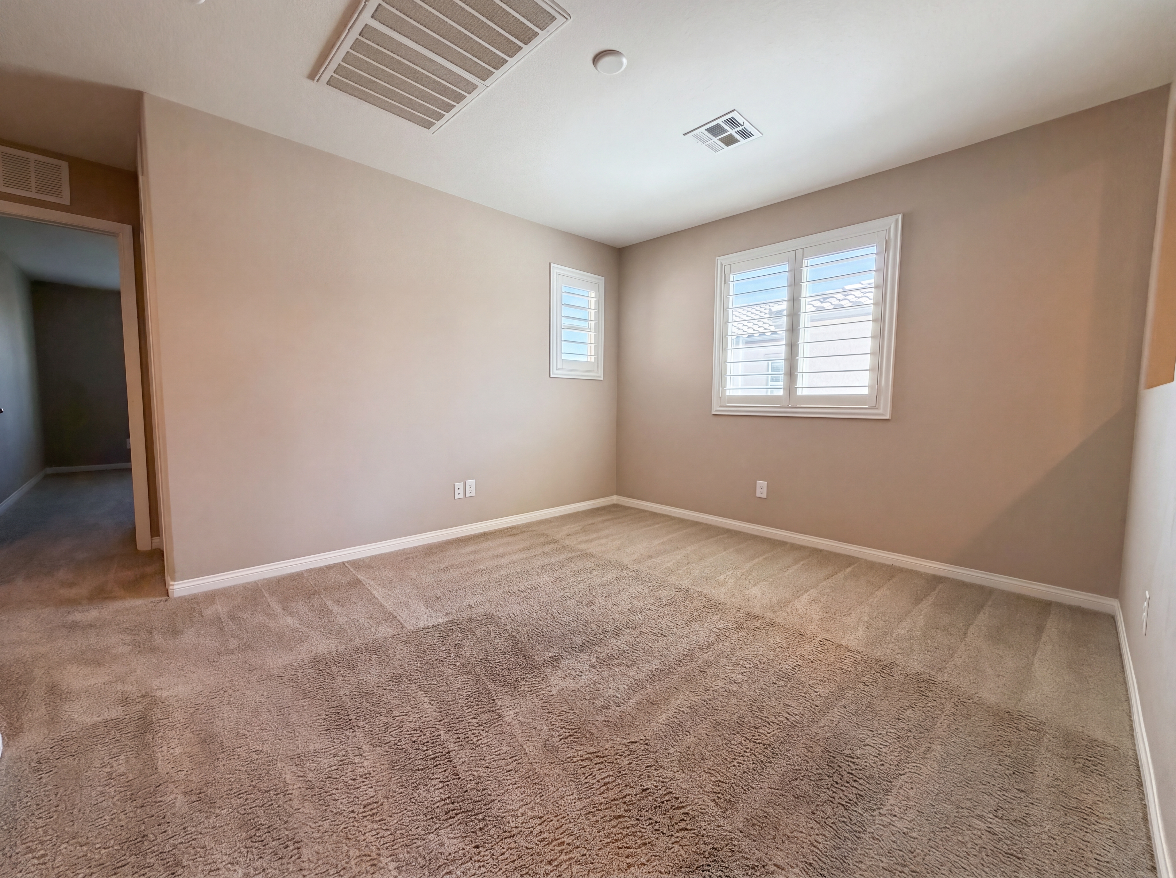 Photo 10 of 22 of 7963 Zuma Beach Ct, Las Vegas, NV
