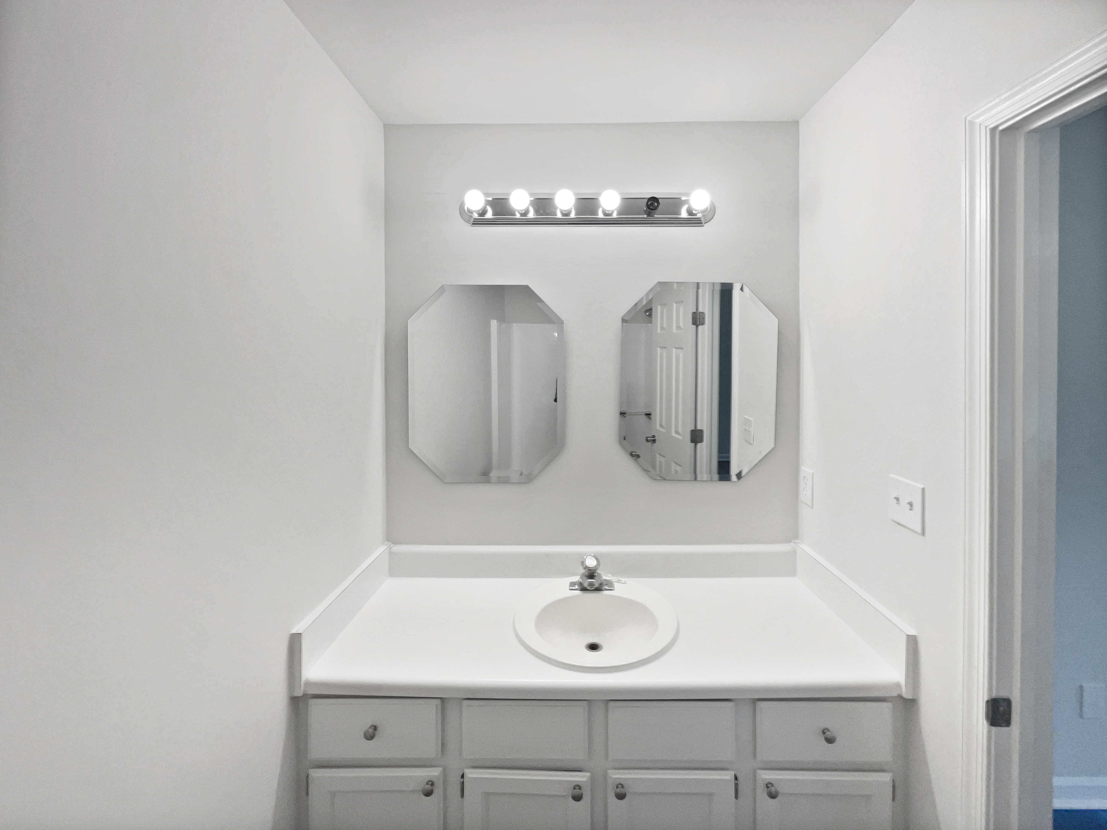 Photo 18 of 19 of 6880 Ironwood Cir, Greensboro, NC