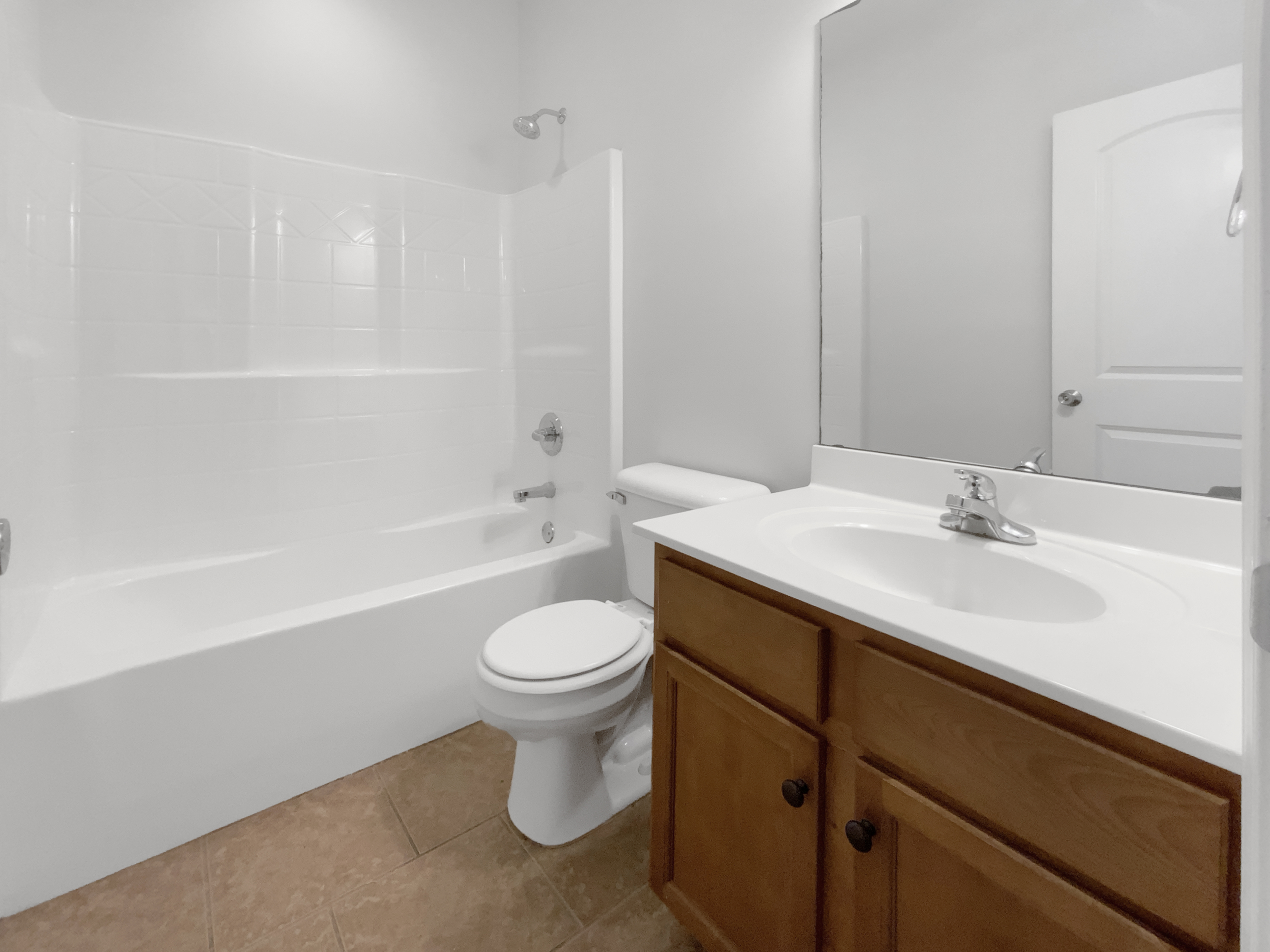 Photo 10 of 19 of 4555 Rosser Loop Dr, Bessemer, AL