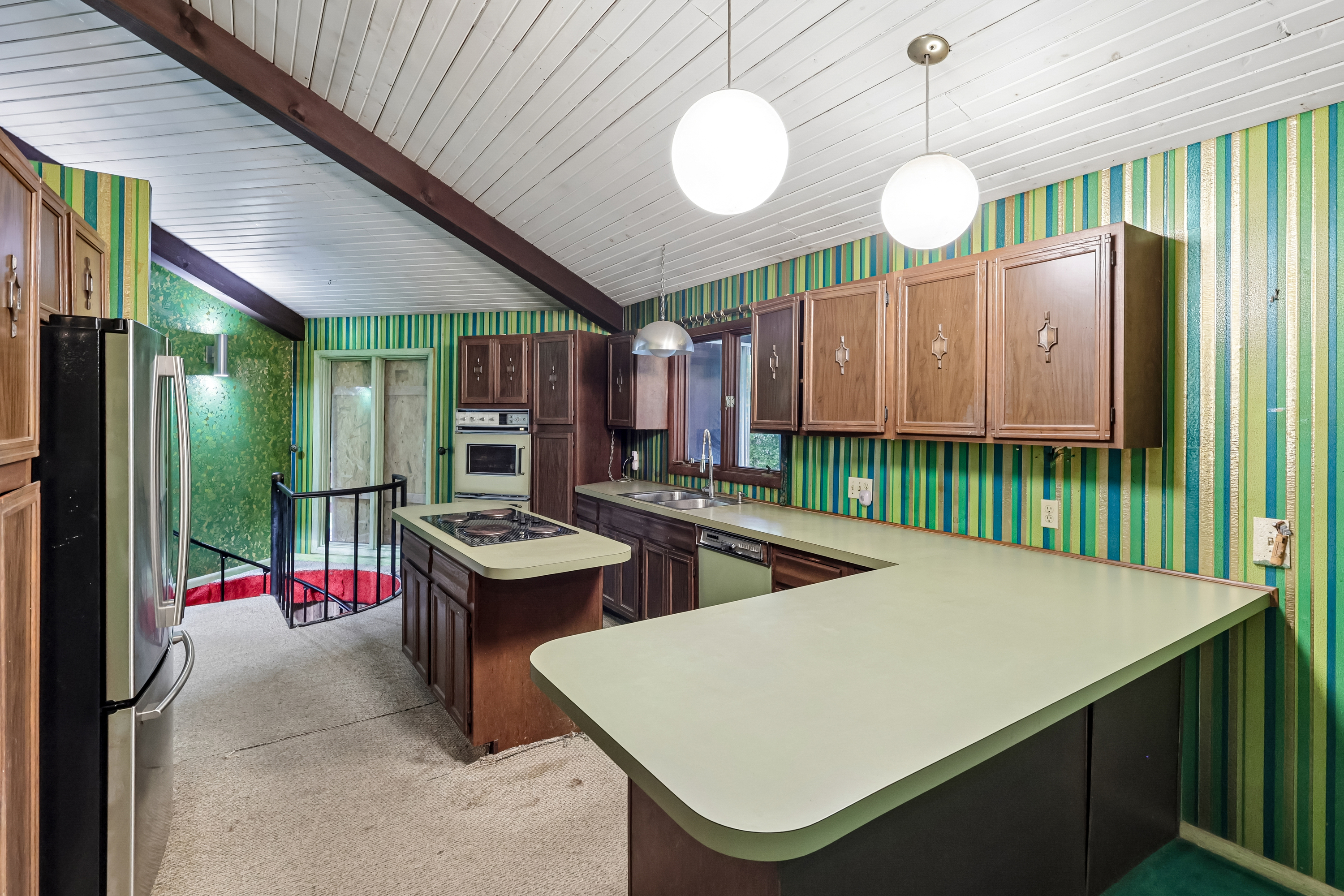 Photo 9 of 27 of 9550 Olde 8 Rd, Northfield, OH