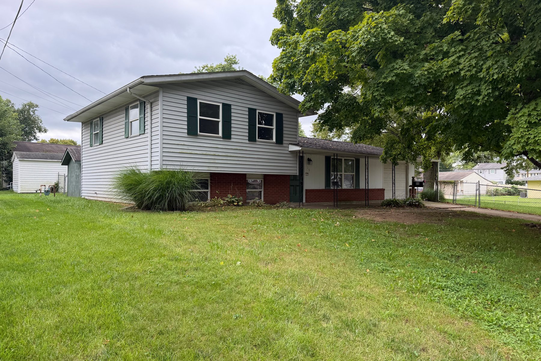 Photo 1 of 55 Fieldpoint Rd