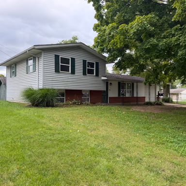 Property photo 1 of 55 Fieldpoint Rd