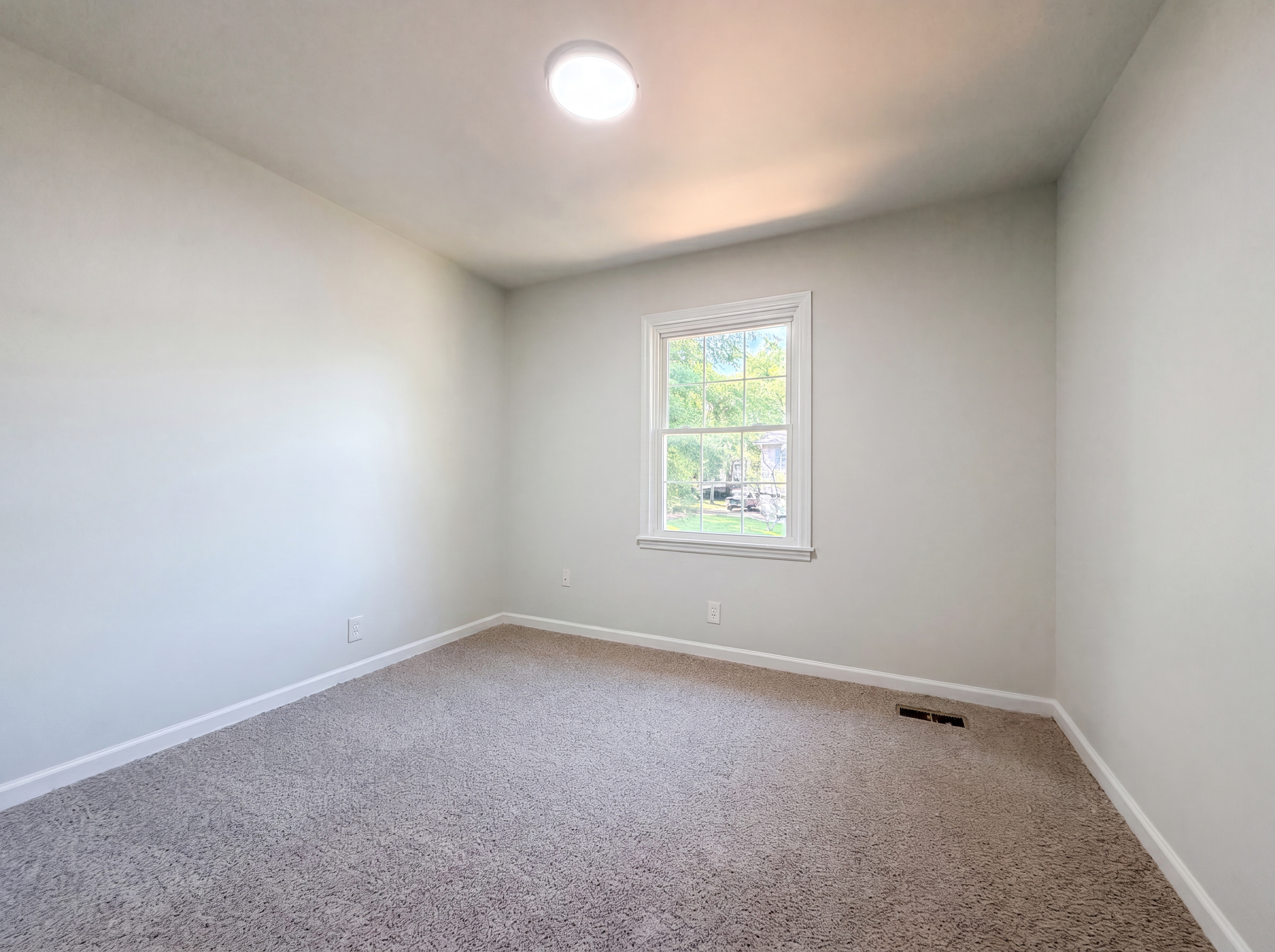 Photo 10 of 18 of 1109 Mary Evelyn Ct, Nashville, TN