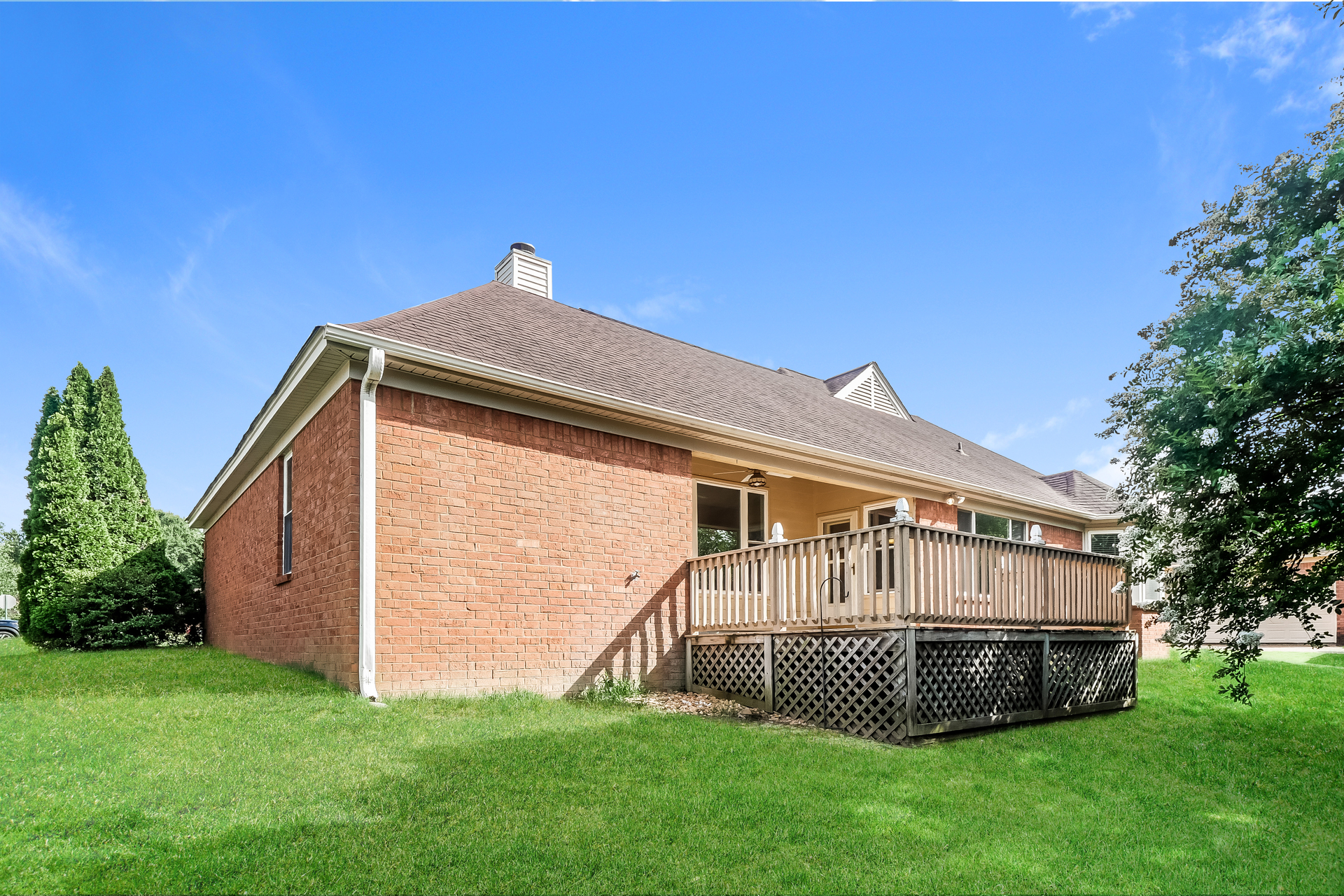 Photo 5 of 21 of 4635 Shadow Field Ln, Bartlett, TN