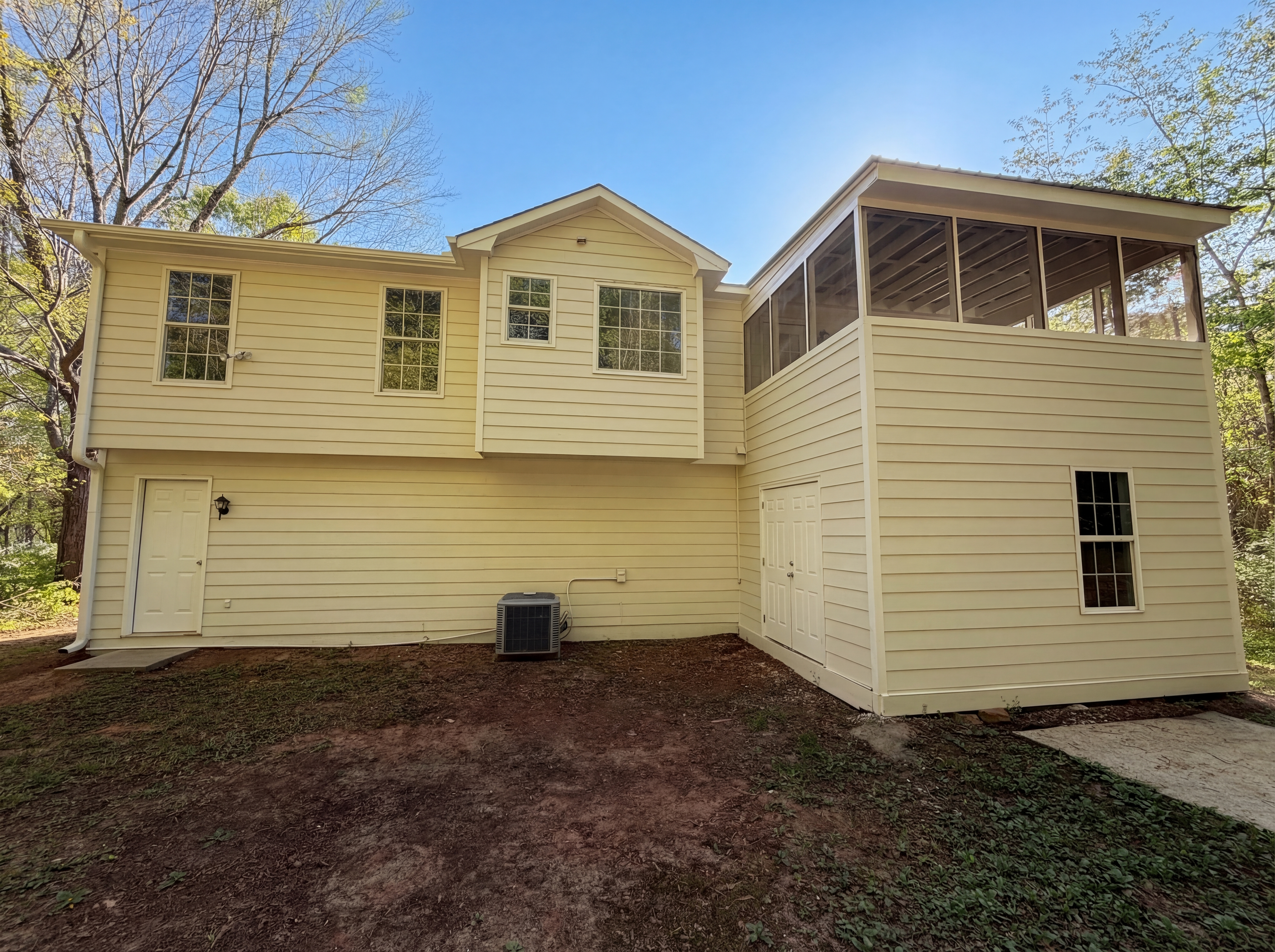 Photo 5 of 23 of 416 Busby Ln, Winder, GA