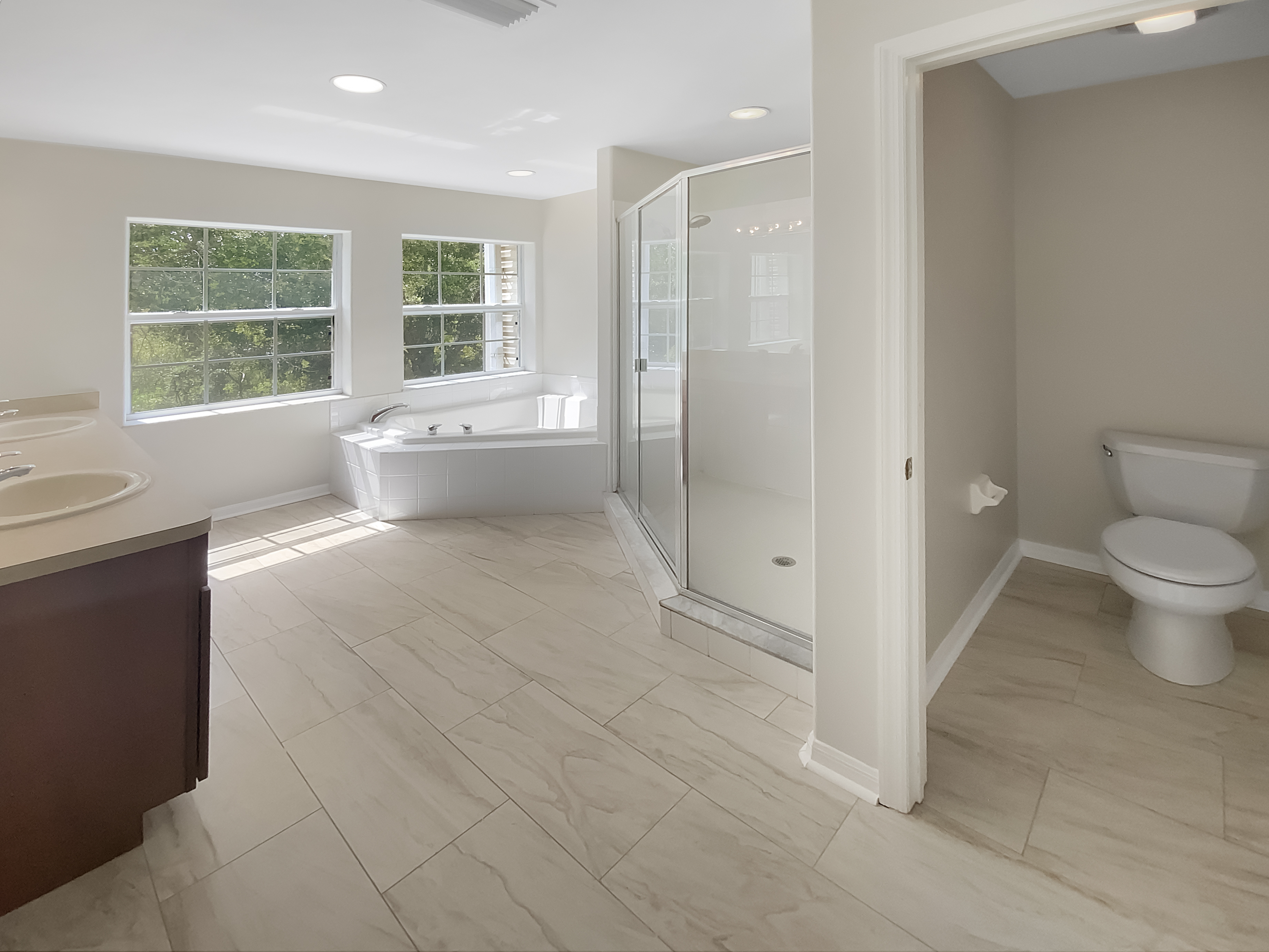 Photo 18 of 32 of 915 Woodbridge Ct, Safety Harbor, FL