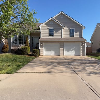 Property photo 1 of 1105 Fox Run Trl