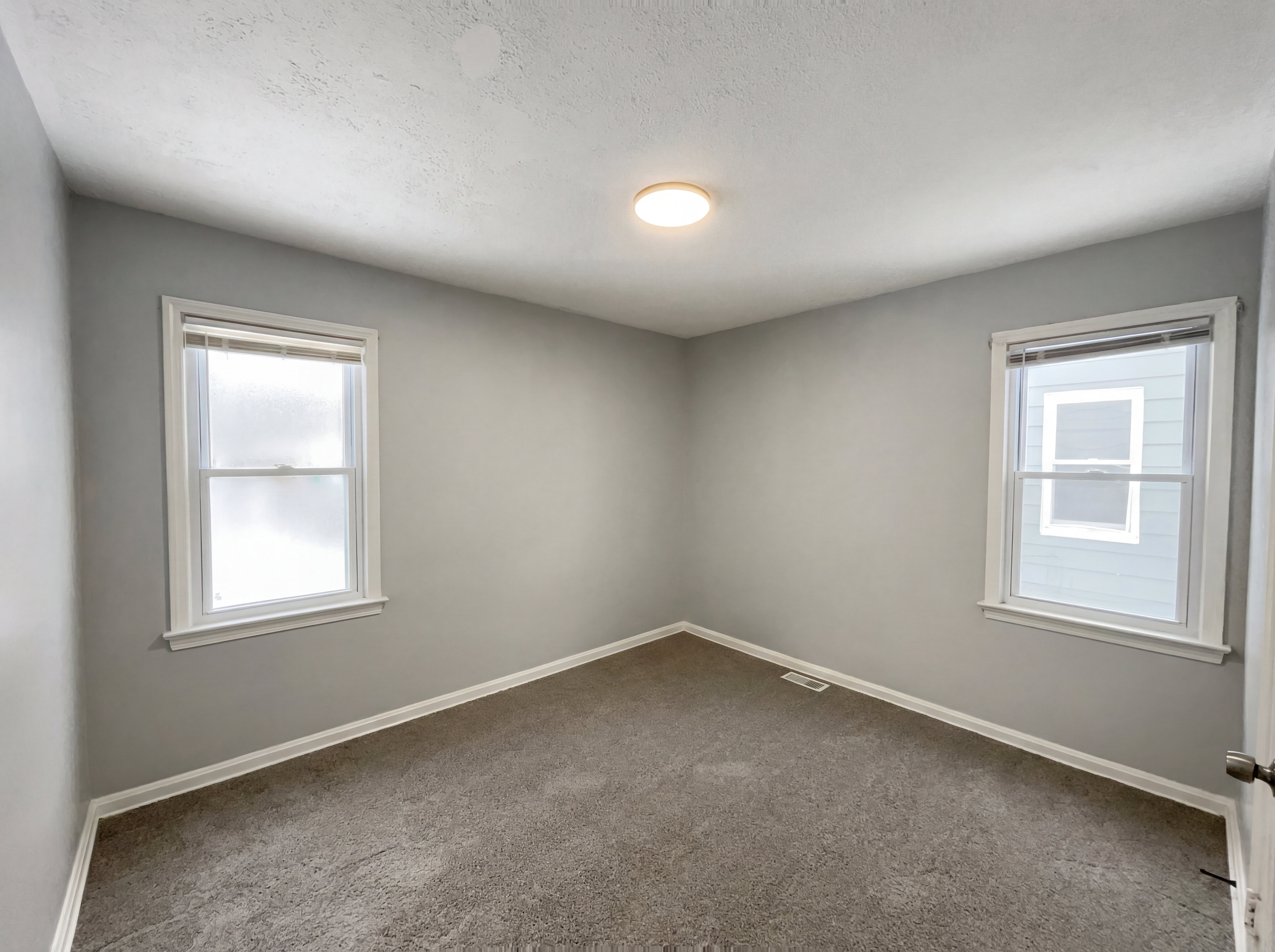 Photo 11 of 19 of 17409 Mapleboro Ave, Maple Heights, OH