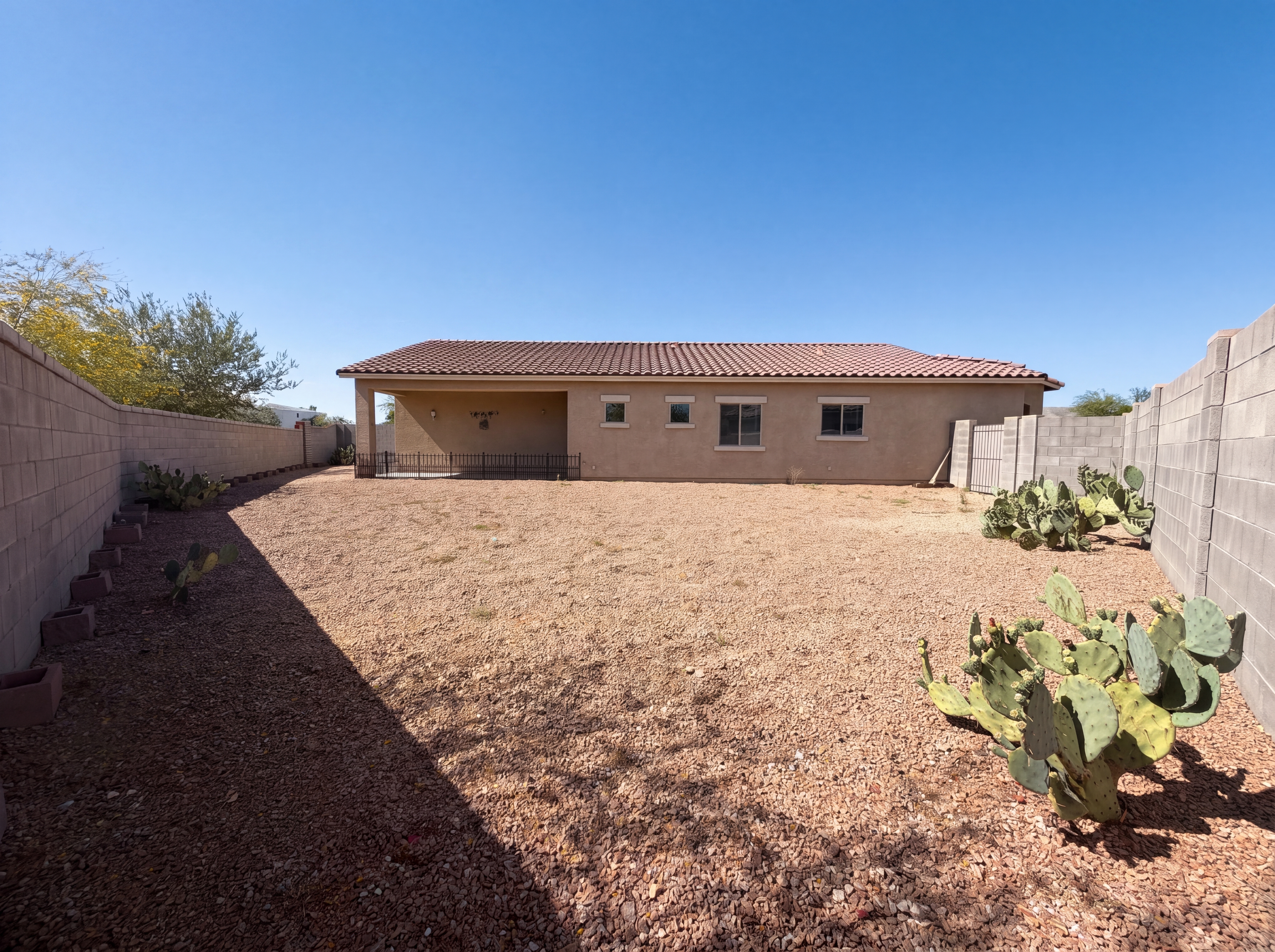 Photo 5 of 17 of 1738 S Aryelle Rd, Apache Junction, AZ