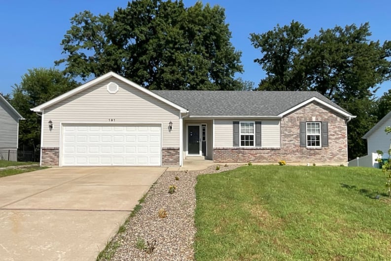 Property photo 1 of 191 Gardenia Dr
