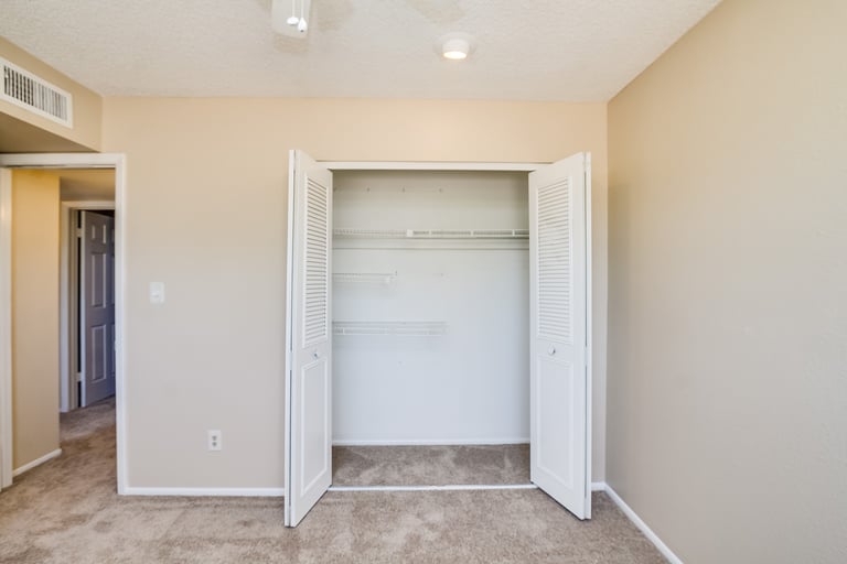 Photo 23 of 37 - 4940 W Diana Ave, Glendale, AZ 85302