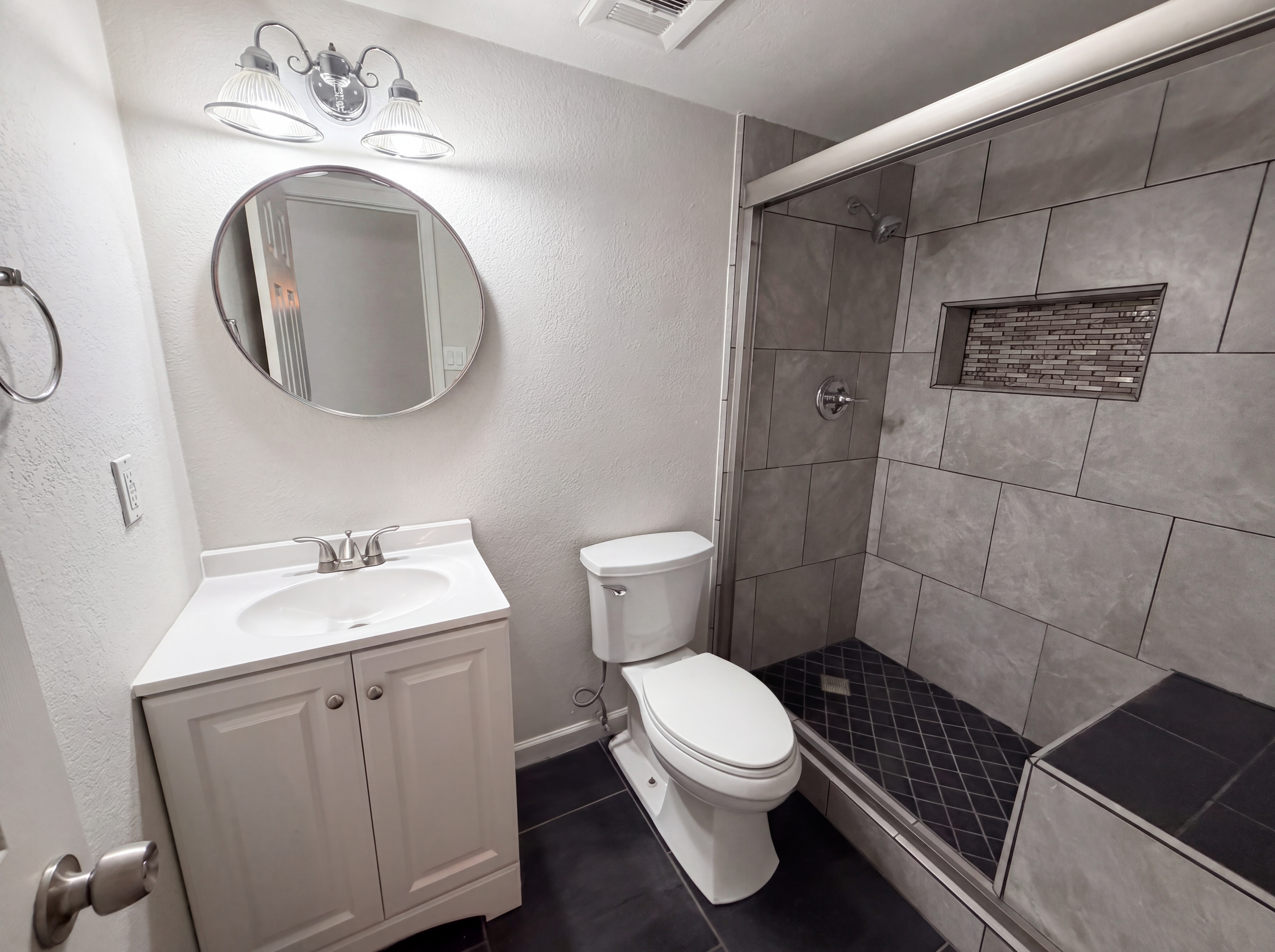 Photo 6 of 22 of 3265 W Mauna Loa Ln, Phoenix, AZ