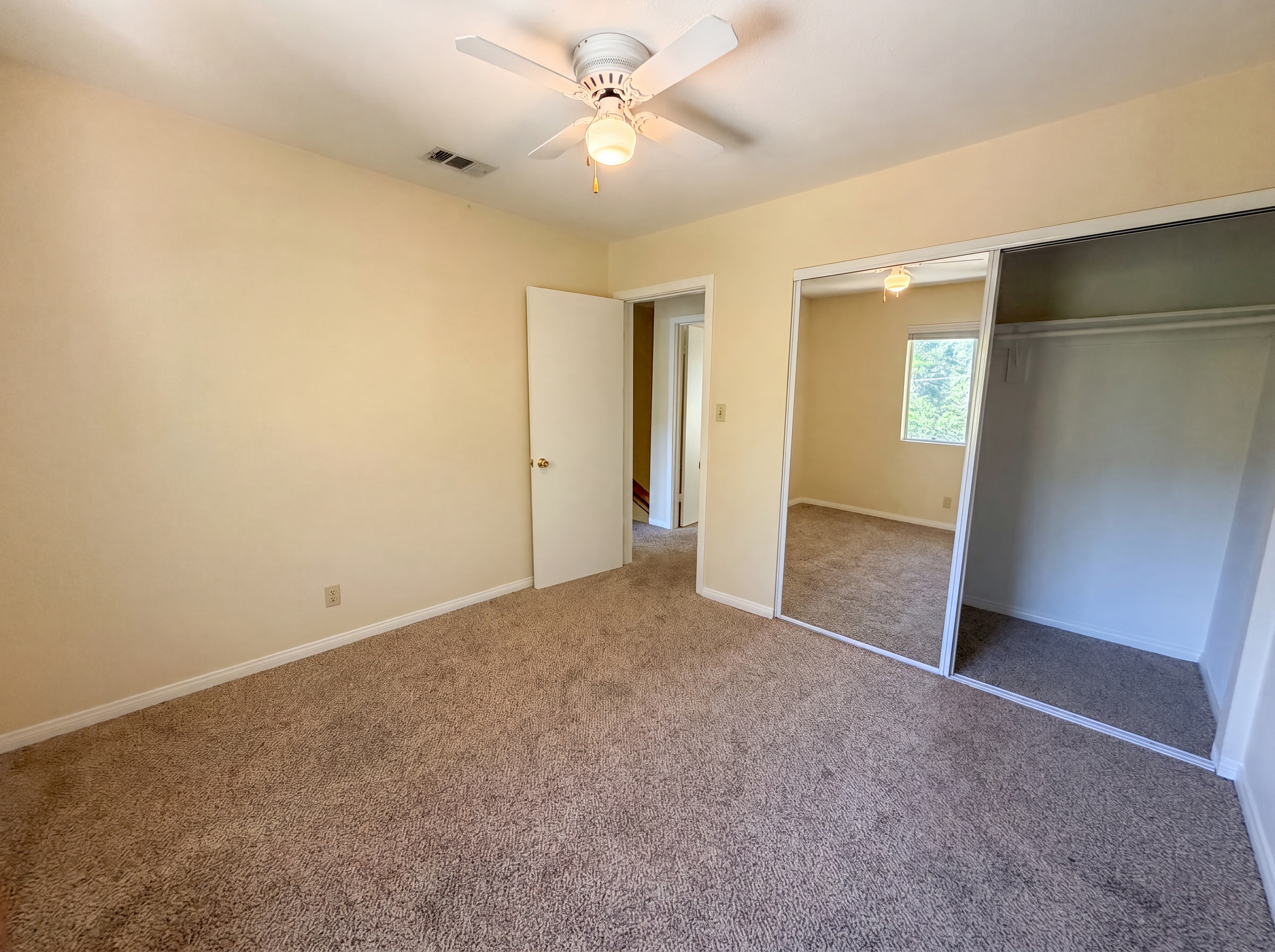 Photo 7 of 20 of 21778 Ridge Dr, Cedarpines Park, CA