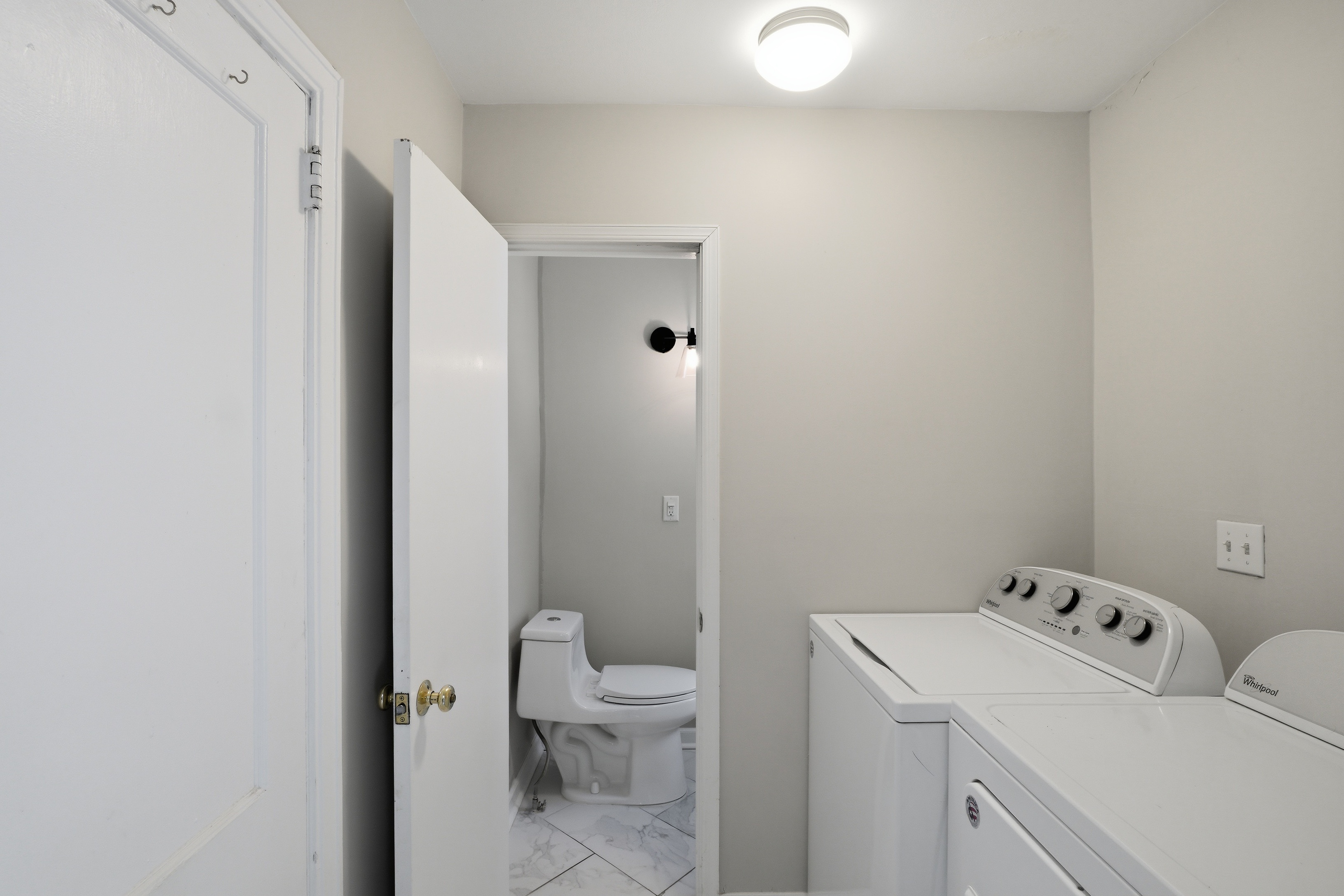 Photo 16 of 25 of 1347 Chalmette Dr NE, Atlanta, GA