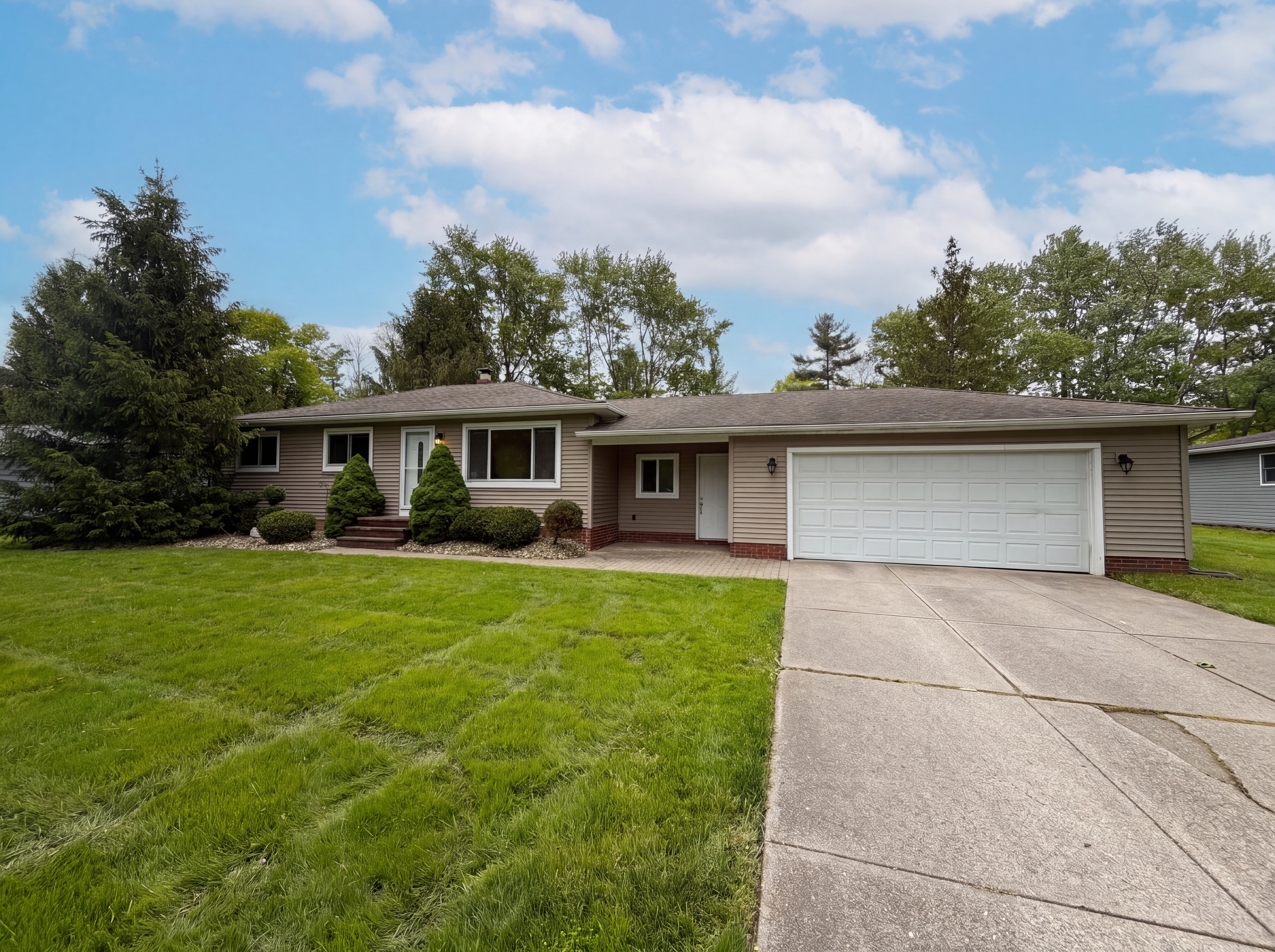 Photo 19 of 22 of 10845 Gregory Ln, North Royalton, OH