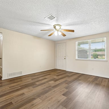 Property photo 3 of 8404 S Brookline Ave