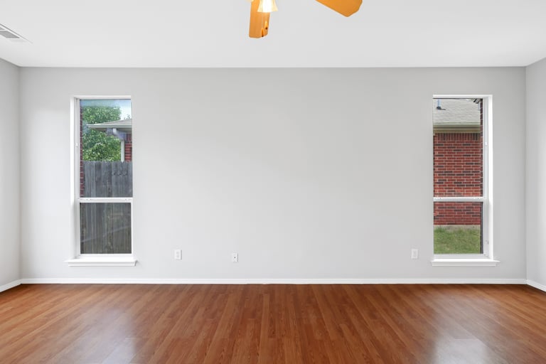 Photo 17 of 30 - 5813 Pearl Oyster Ln, Fort Worth, TX 76179