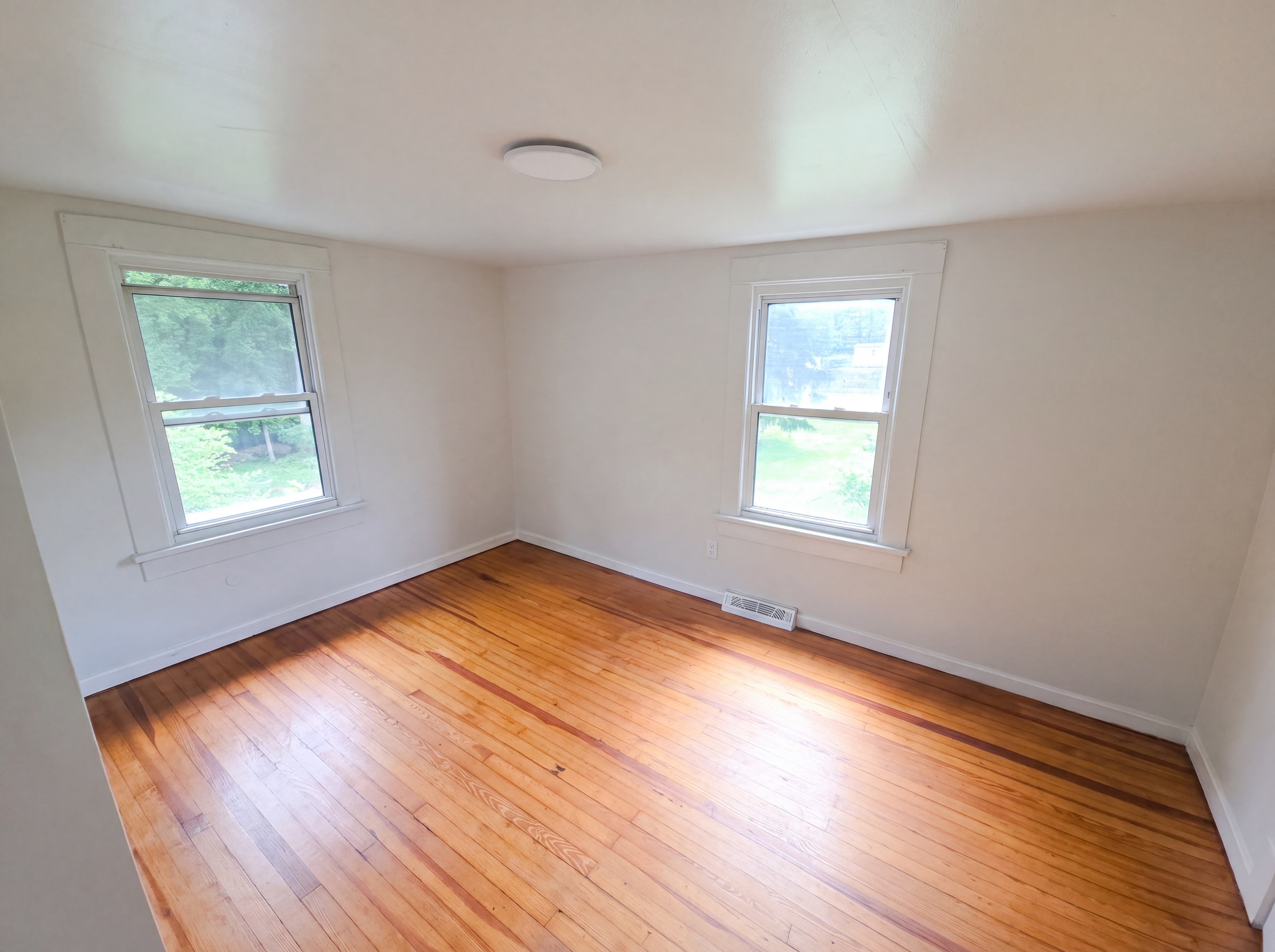 Photo 4 of 19 of 3209 Swan Pl, Lynchburg, VA