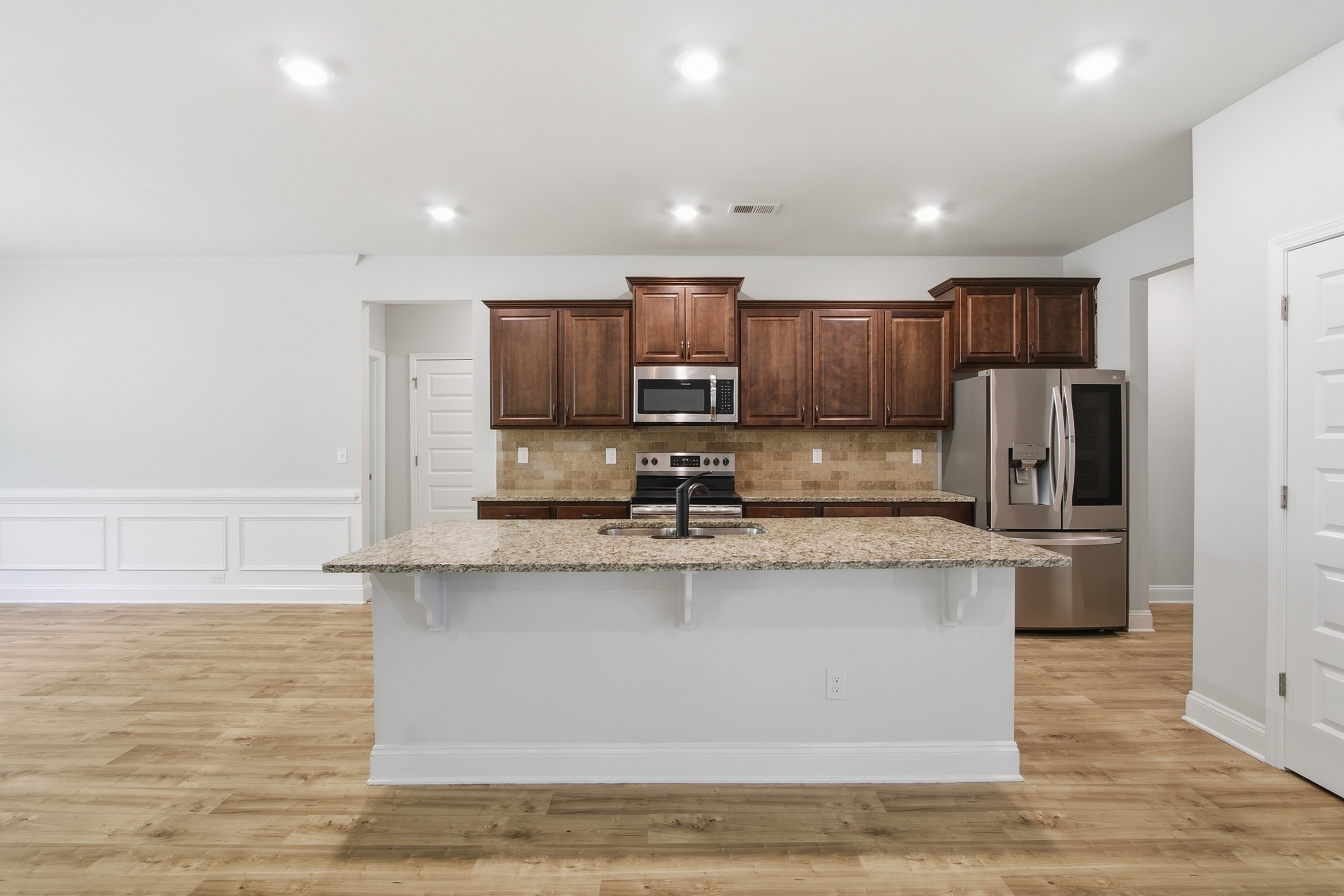 Photo 2 of 37 of 403 Bramlett Ridge Dr, Dallas, GA