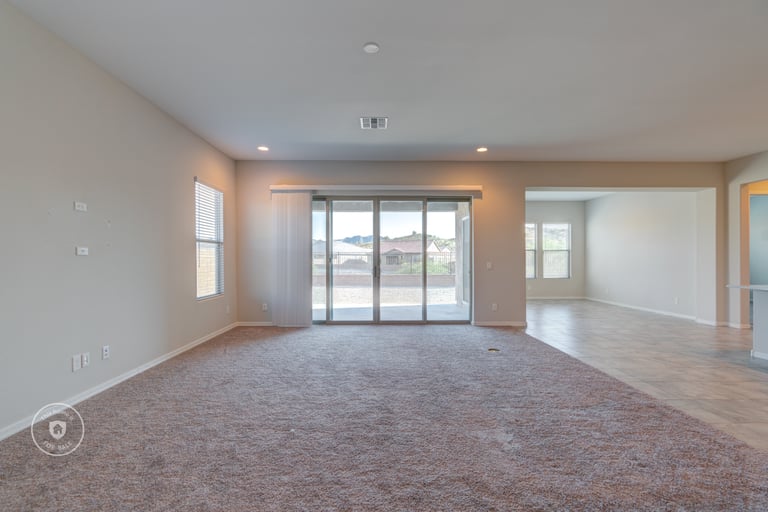 Photo 6 of 27 - 16453 W Valencia Dr, Goodyear, AZ 85338