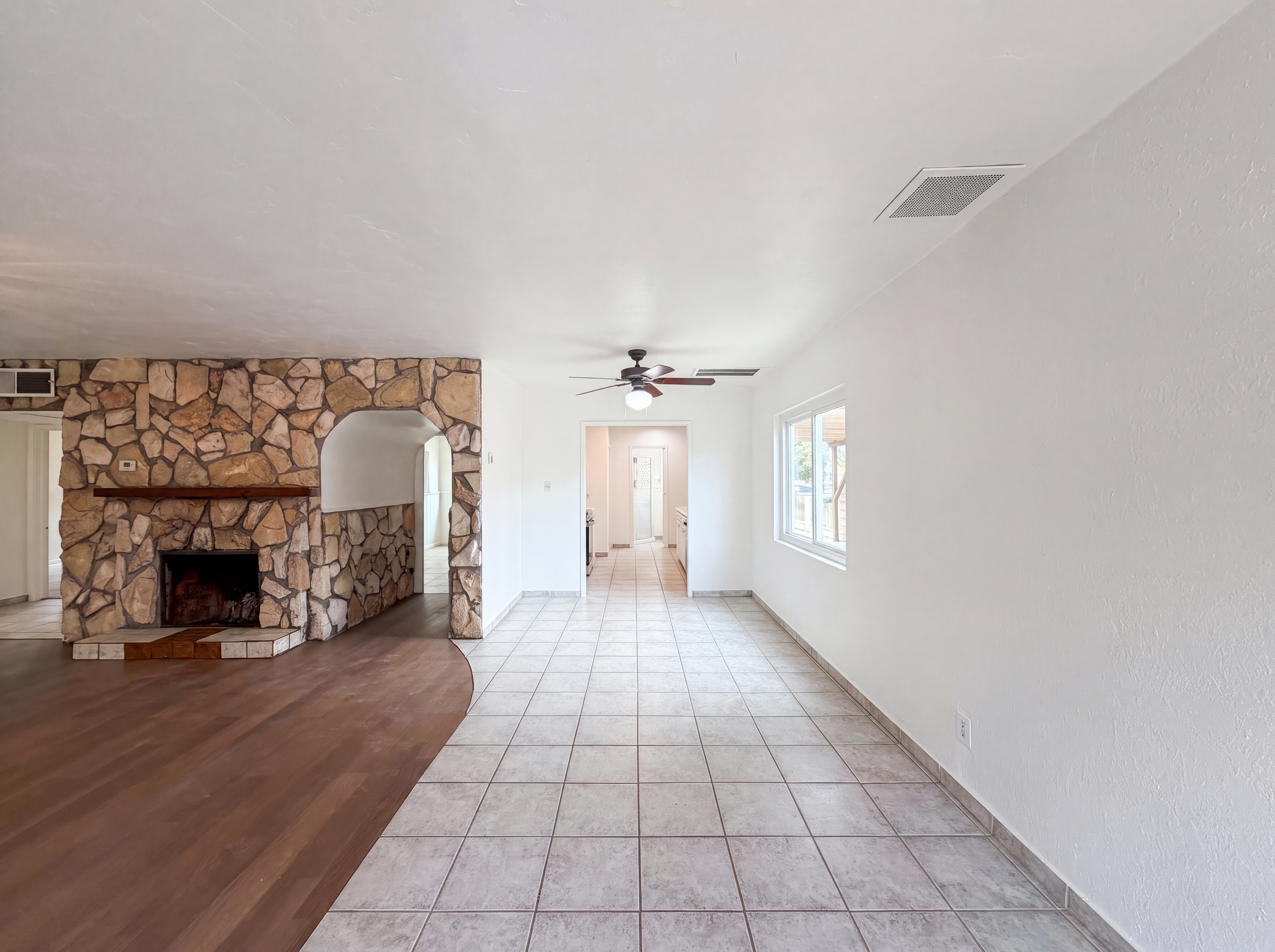 Photo 13 of 22 of 1835 E Palm Ln, Phoenix, AZ