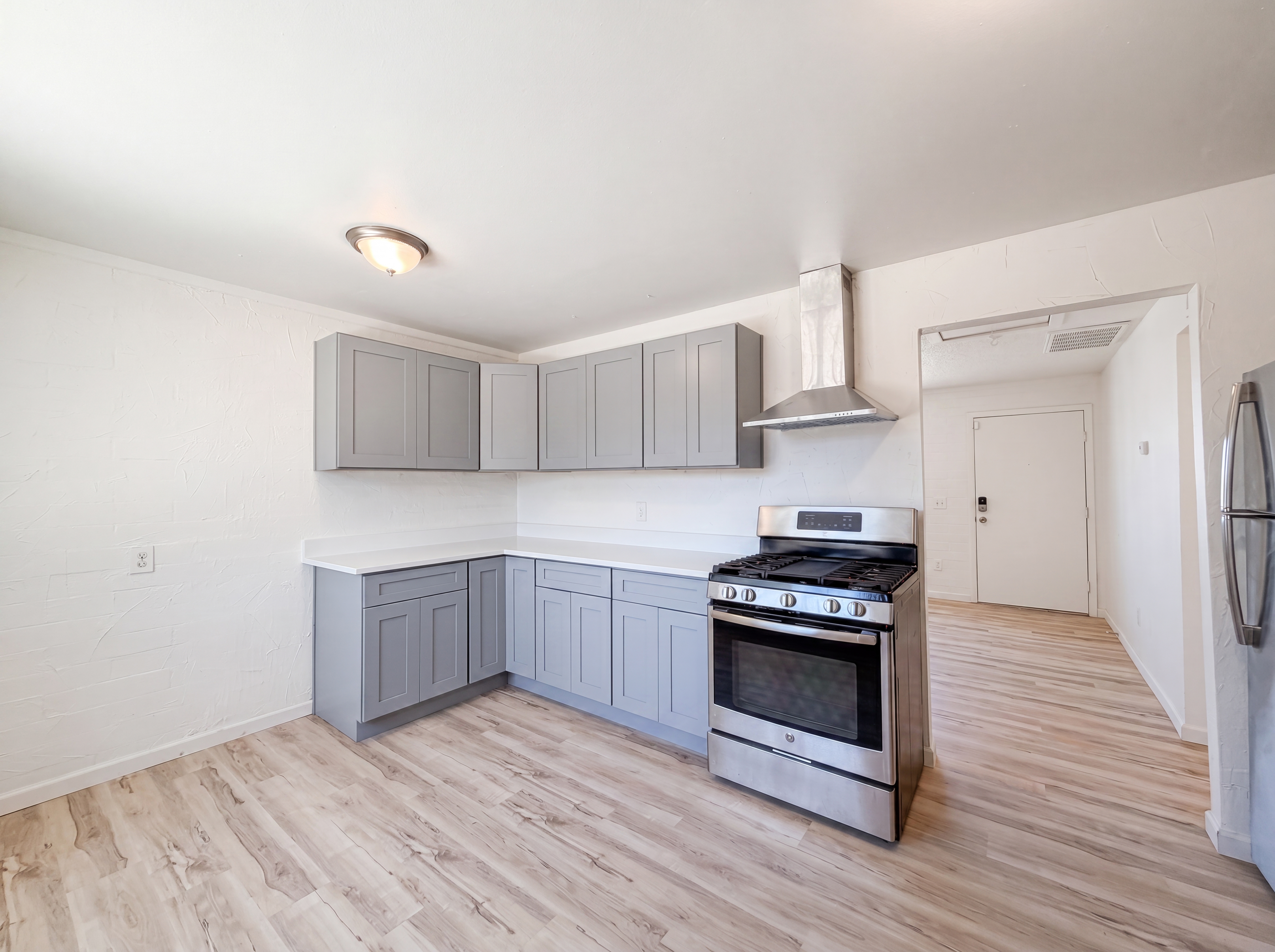 Photo 13 of 18 of 6224 S 20th St, Phoenix, AZ