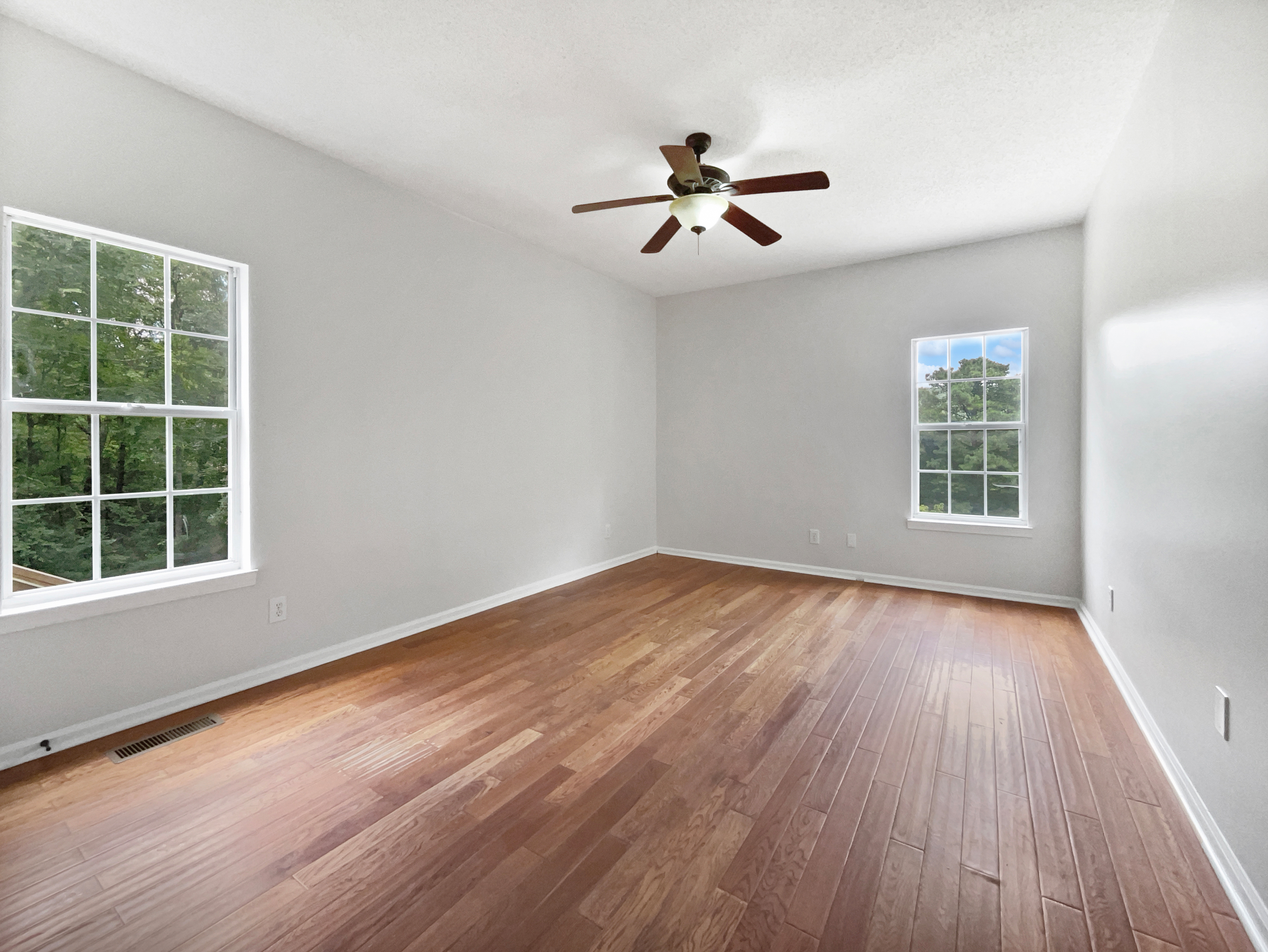 Photo 10 of 22 of 6268 Lakewood Trl, Pinson, AL