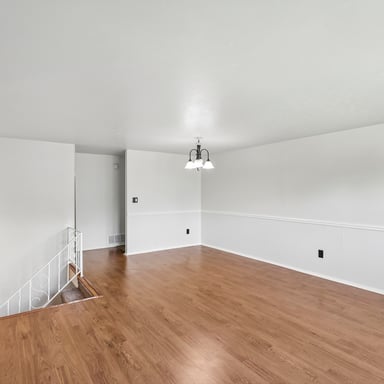 Property photo 3 of 6423 Luton Ct