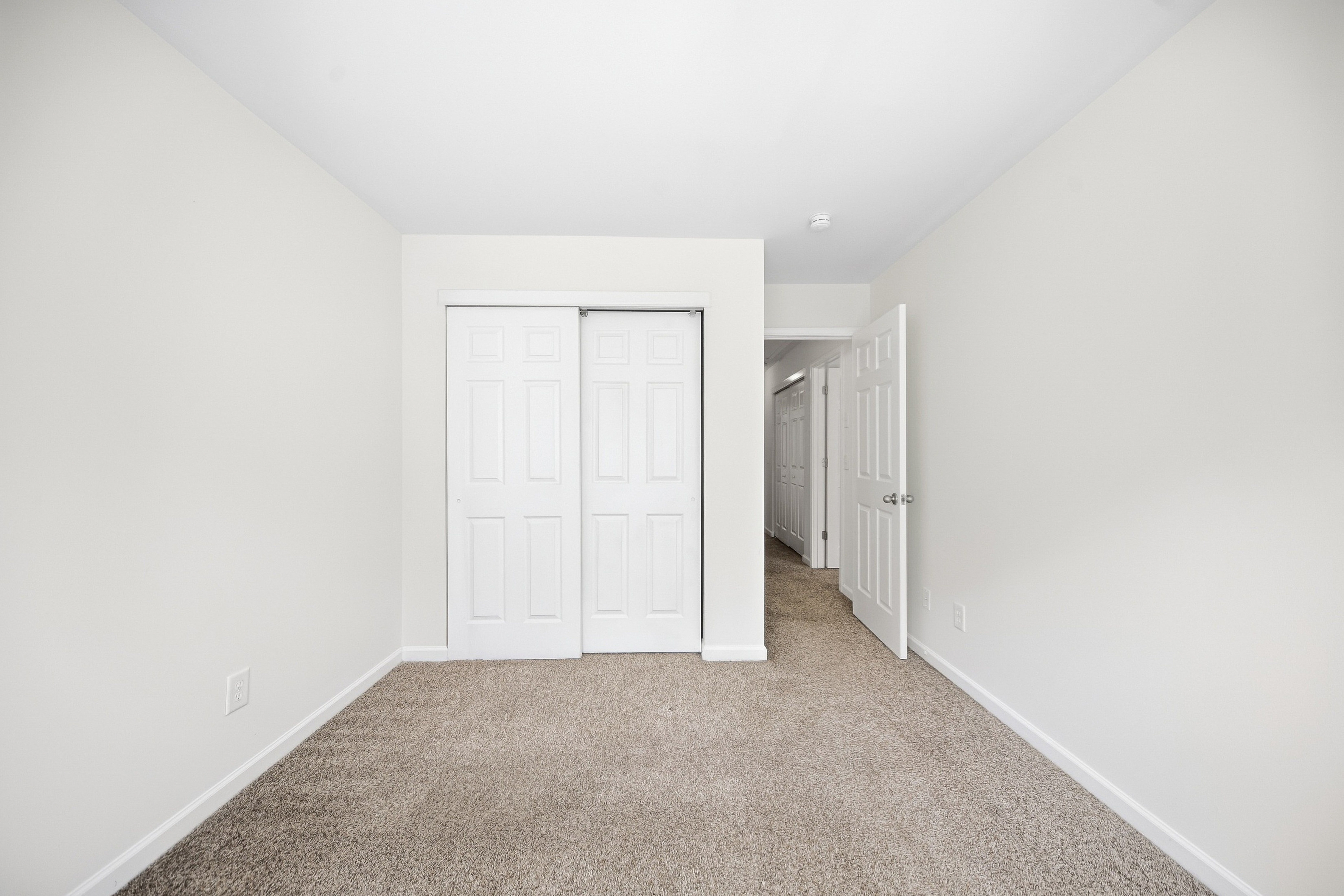 Photo 15 of 22 of 3318 Fernview Dr, Lawrenceville, GA