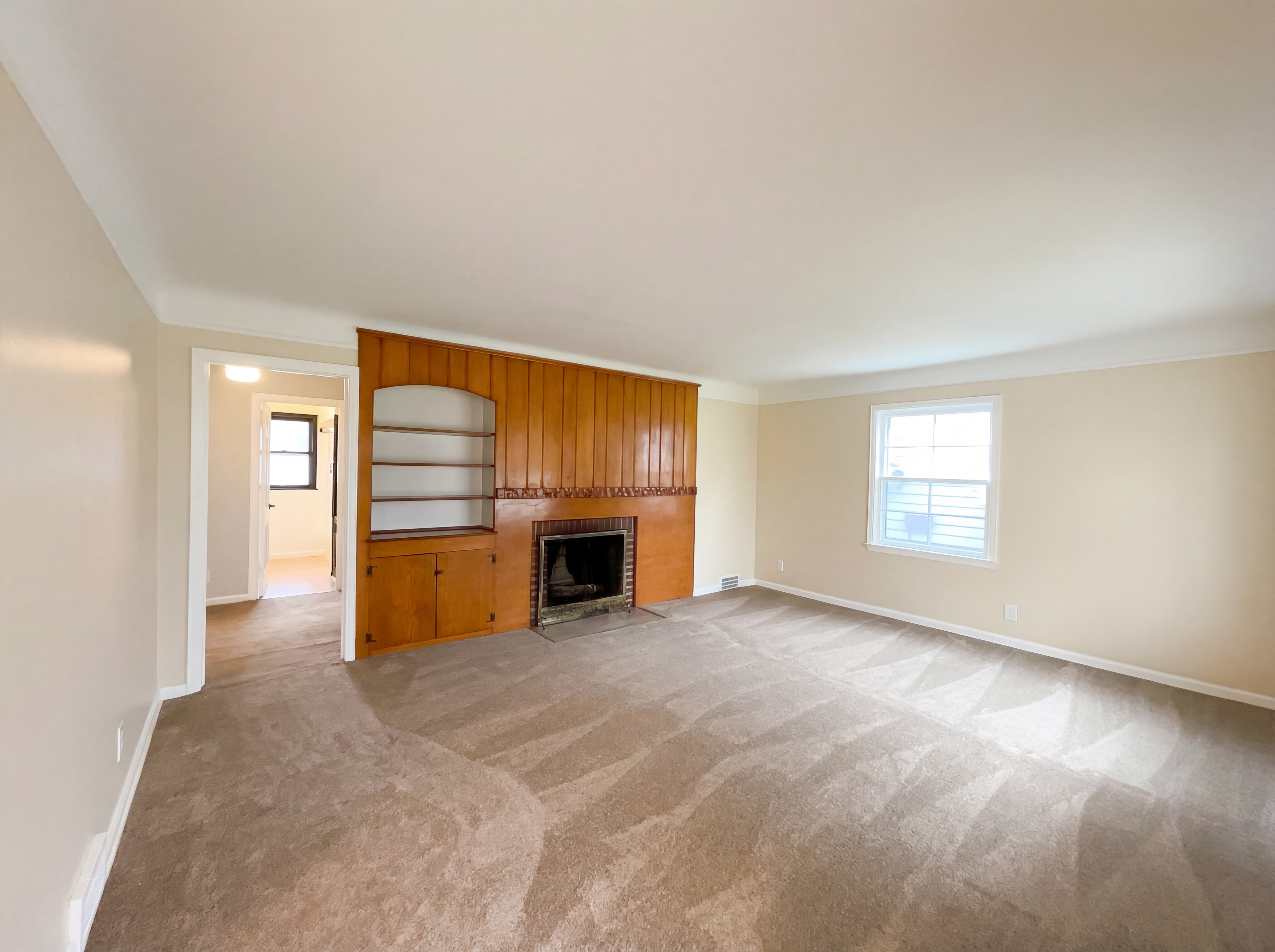 Photo 11 of 23 of 20511 Balfour Rd, Warrensville Heights, OH