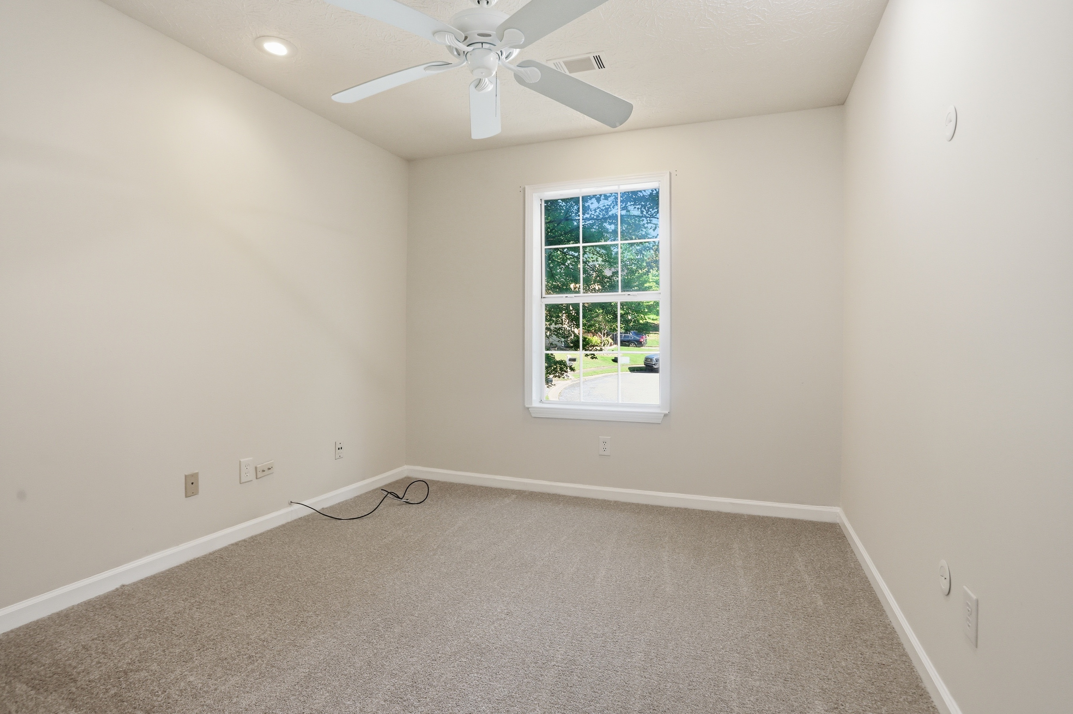 Photo 17 of 34 of 3566 Dyer Parke Ln SW, Marietta, GA