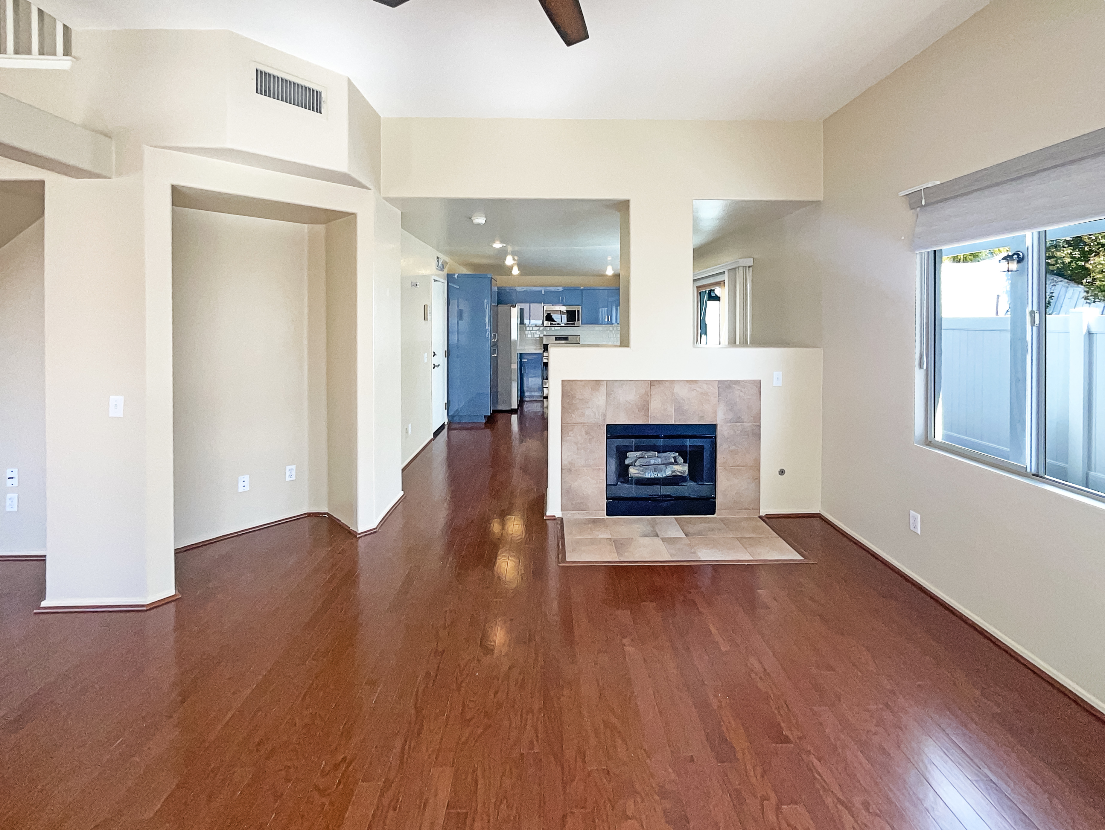Photo 3 of 21 of 42 Parterre Ave, Lake Forest, CA